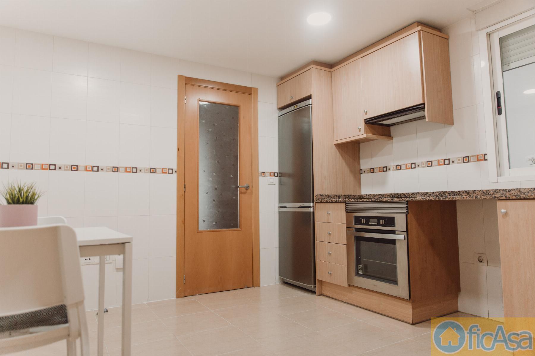 For sale of flat in Almazora