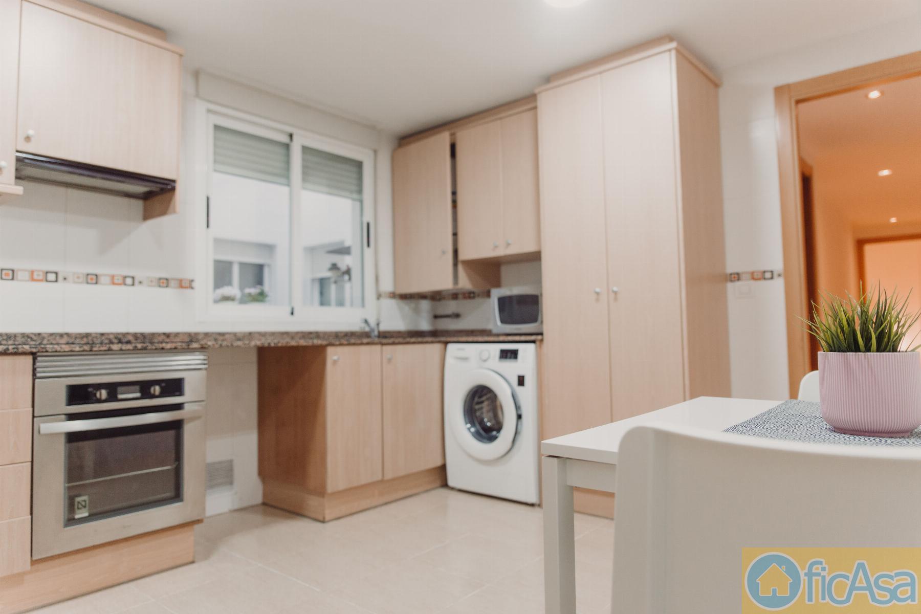 For sale of flat in Almazora