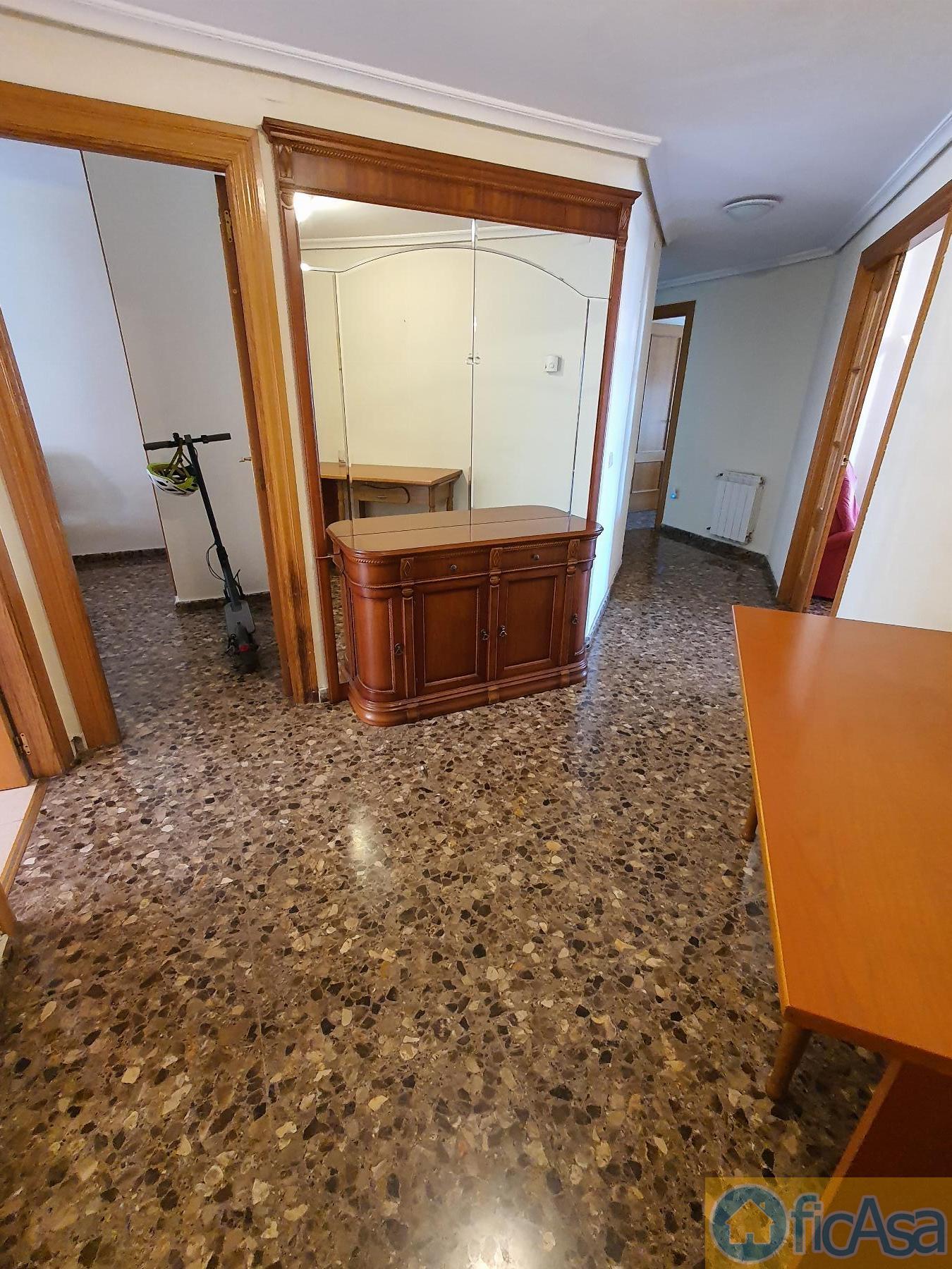 For sale of flat in Castellón