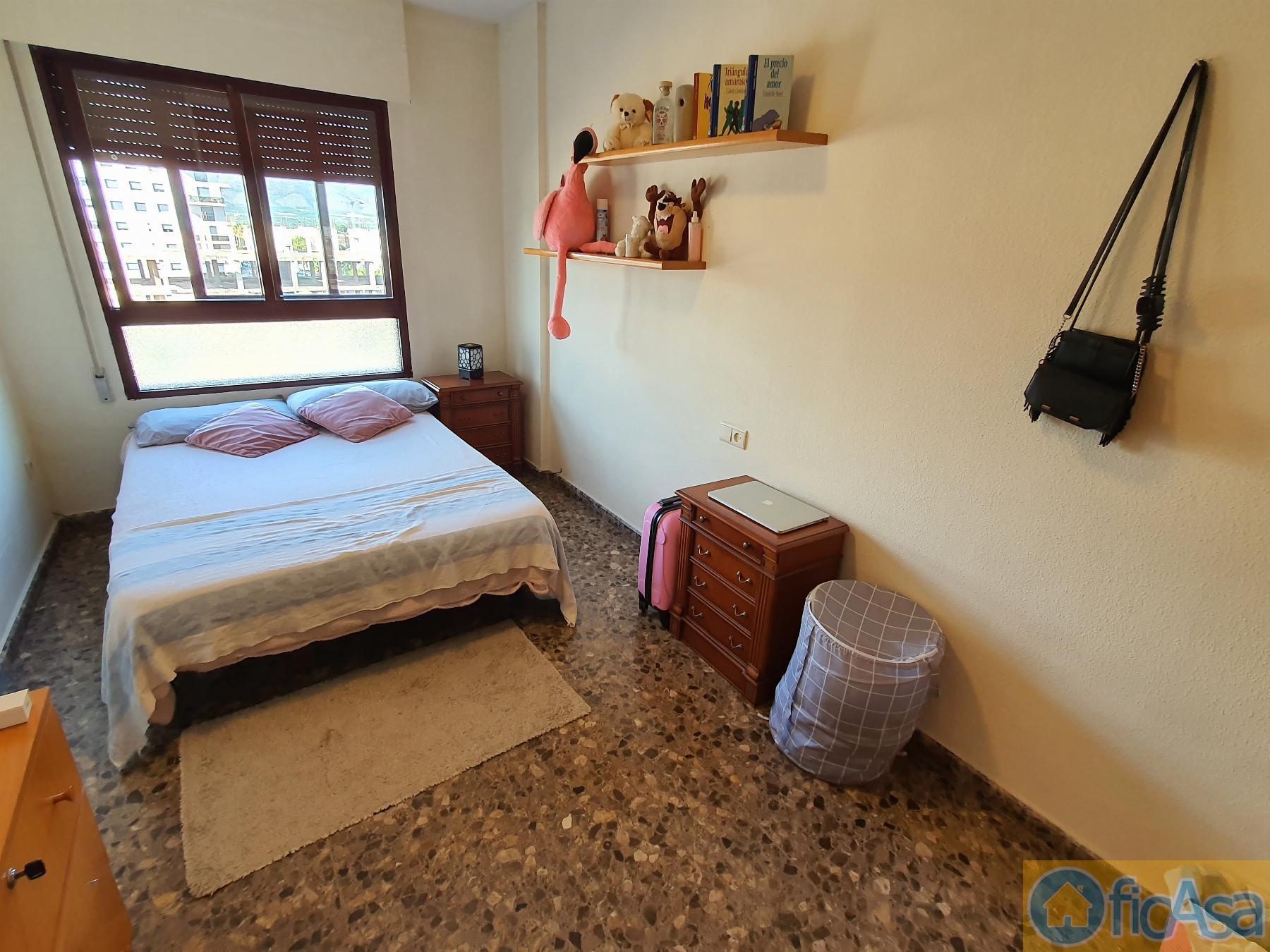 For sale of flat in Castellón