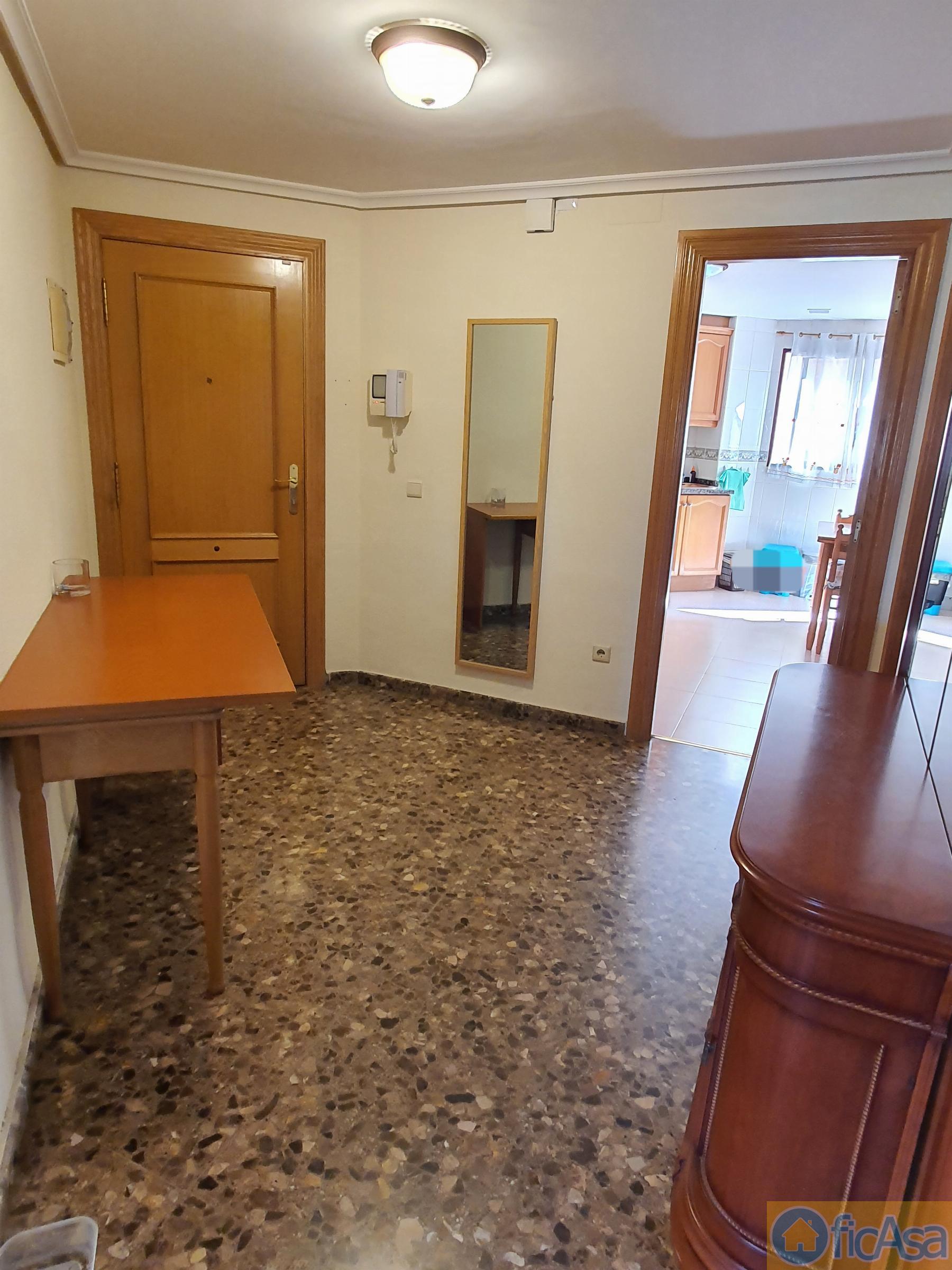 For sale of flat in Castellón