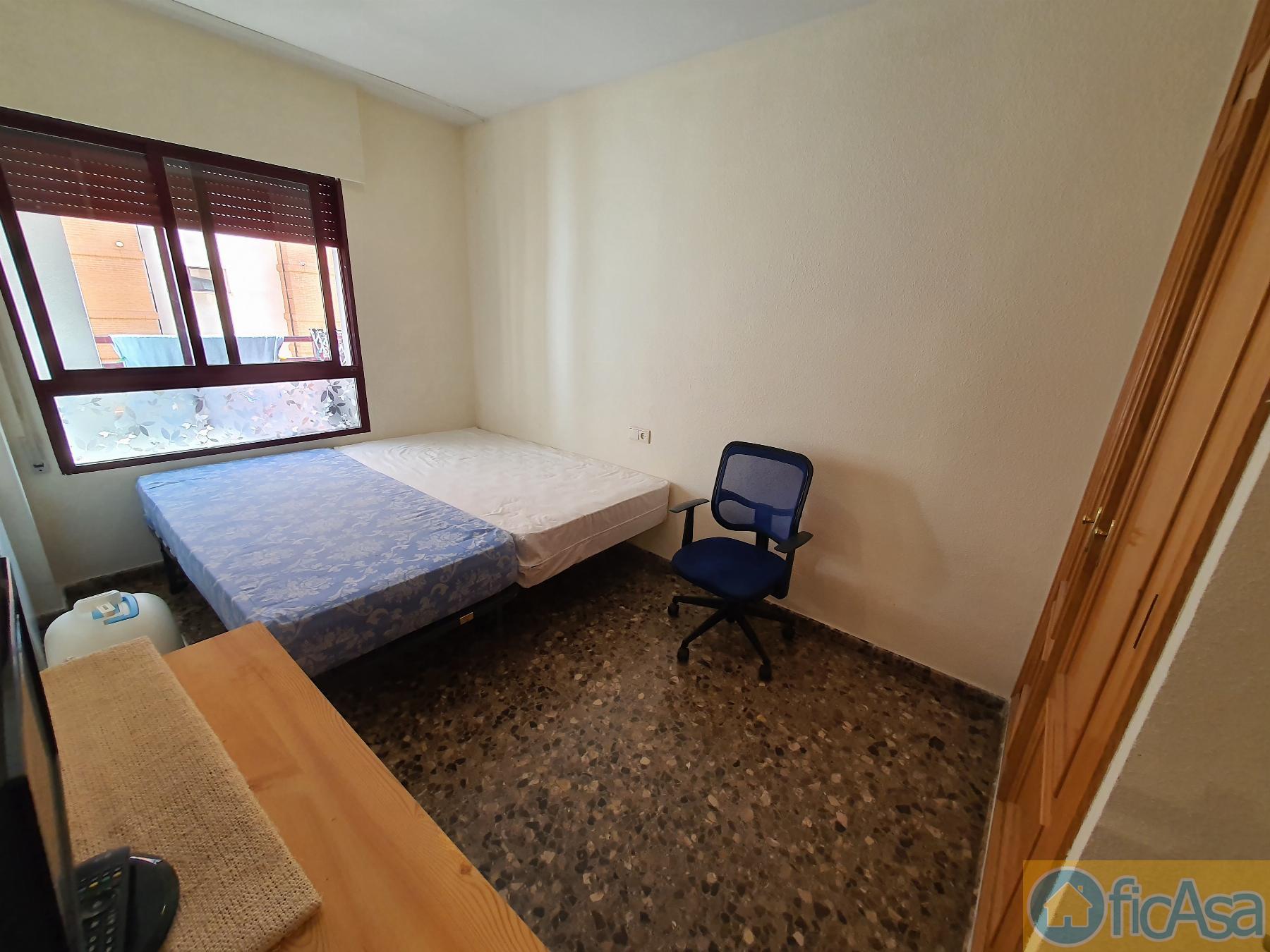 For sale of flat in Castellón