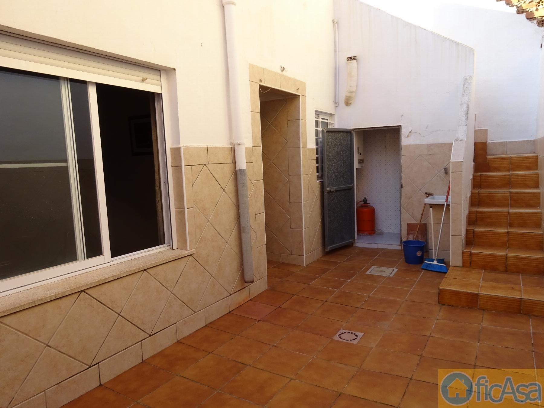 For sale of house in Castellón