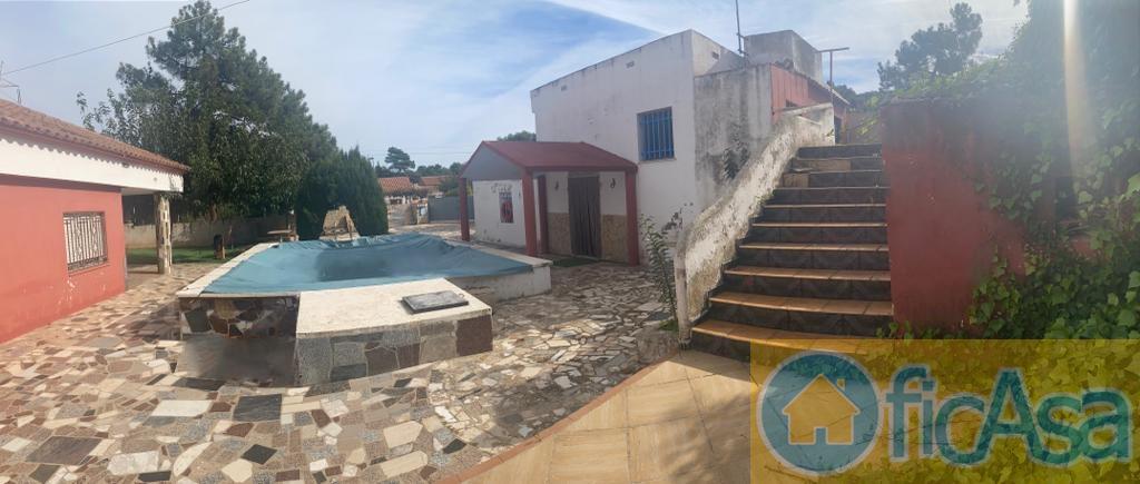 For sale of house in La Pobla Tornesa