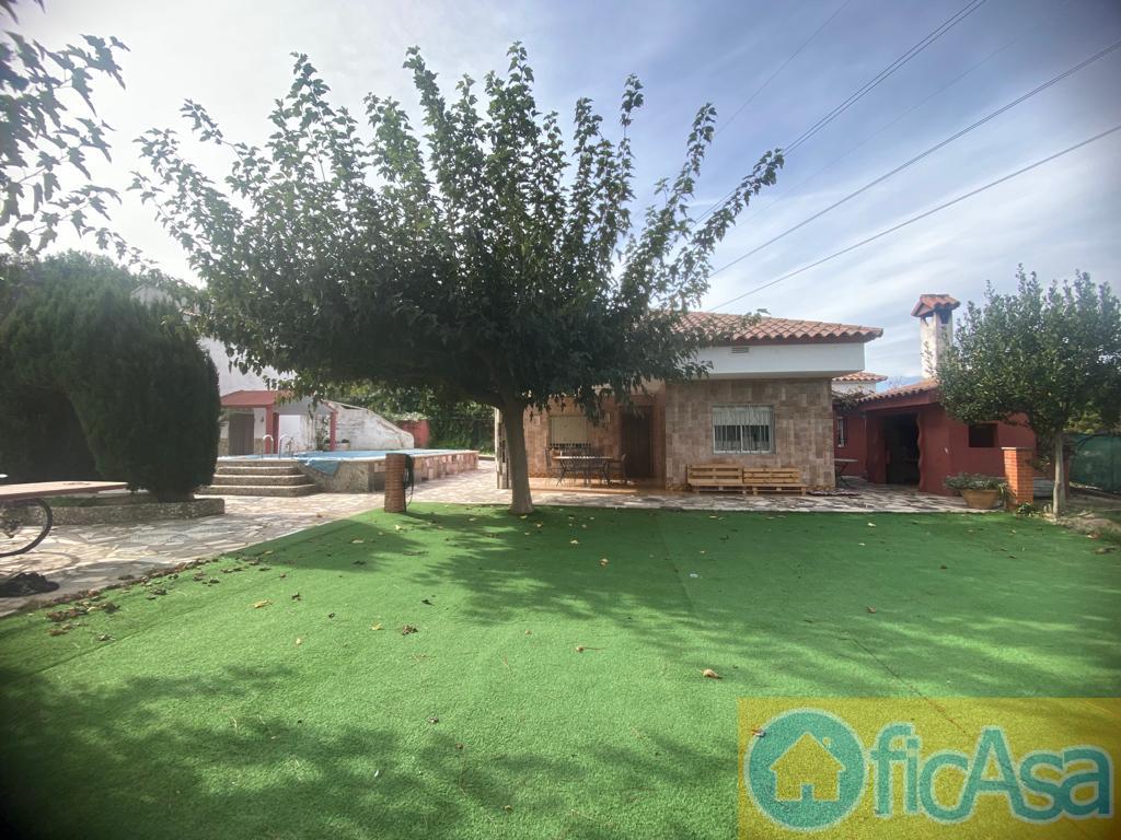 For sale of house in La Pobla Tornesa