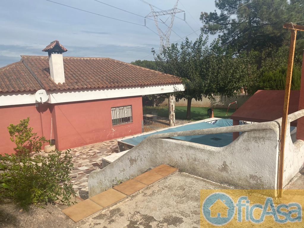 For sale of house in La Pobla Tornesa