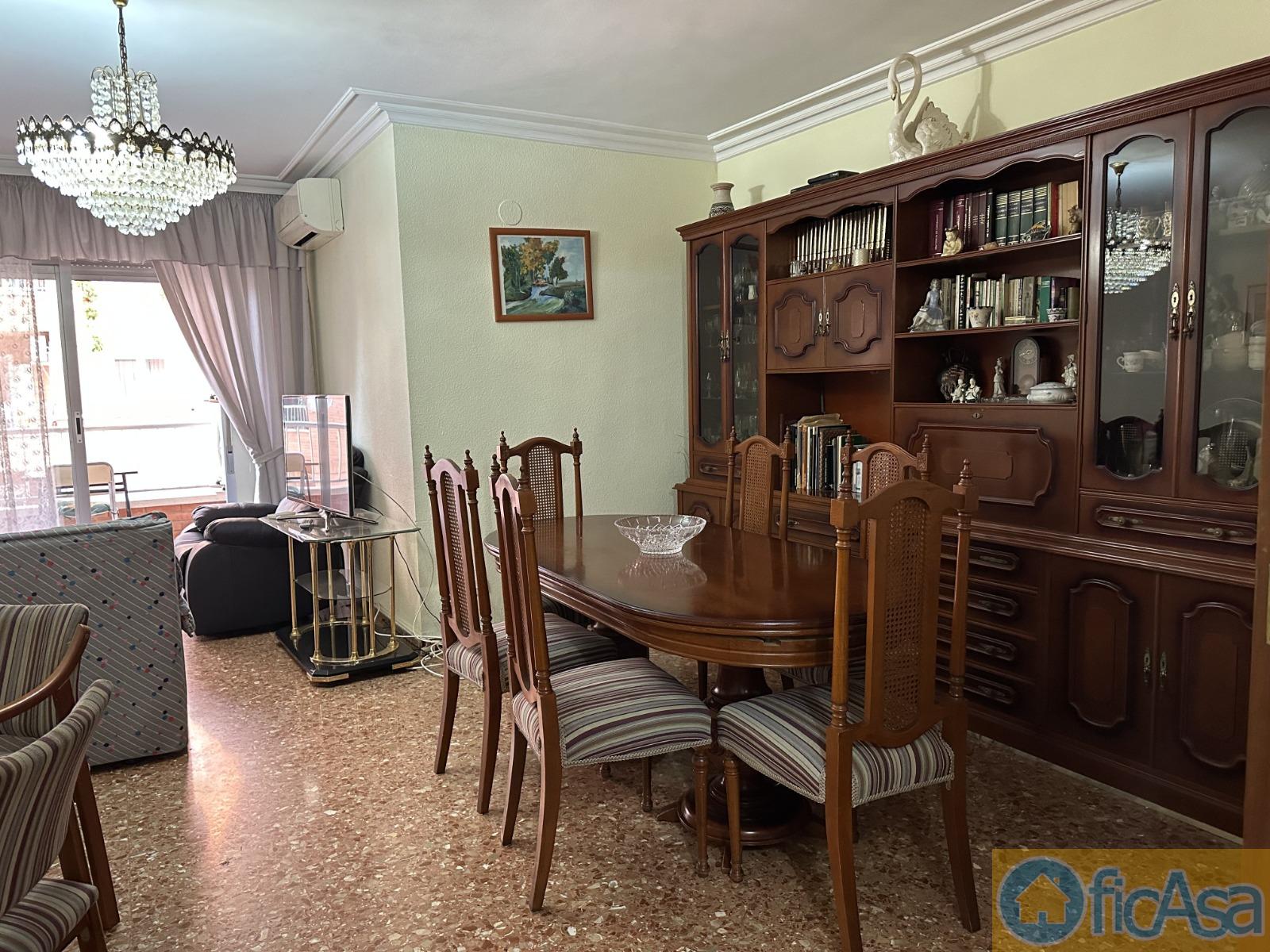 For sale of flat in Castellón