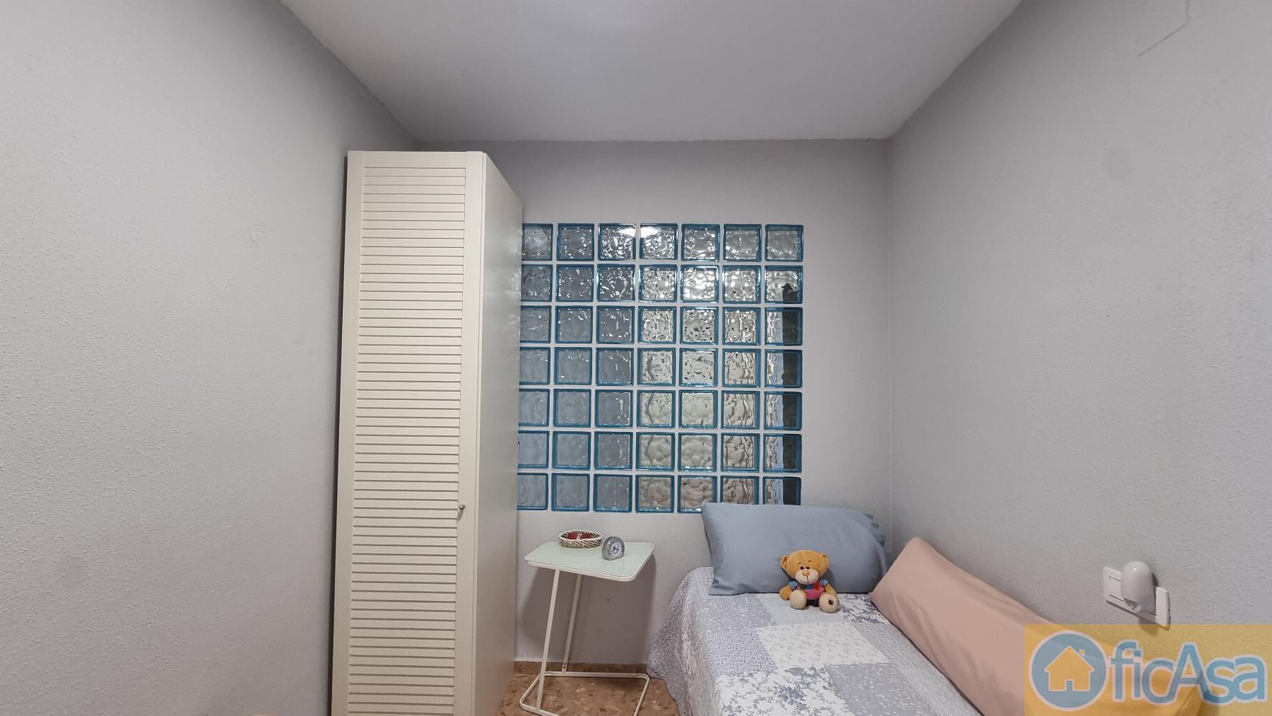 For sale of flat in Castellón