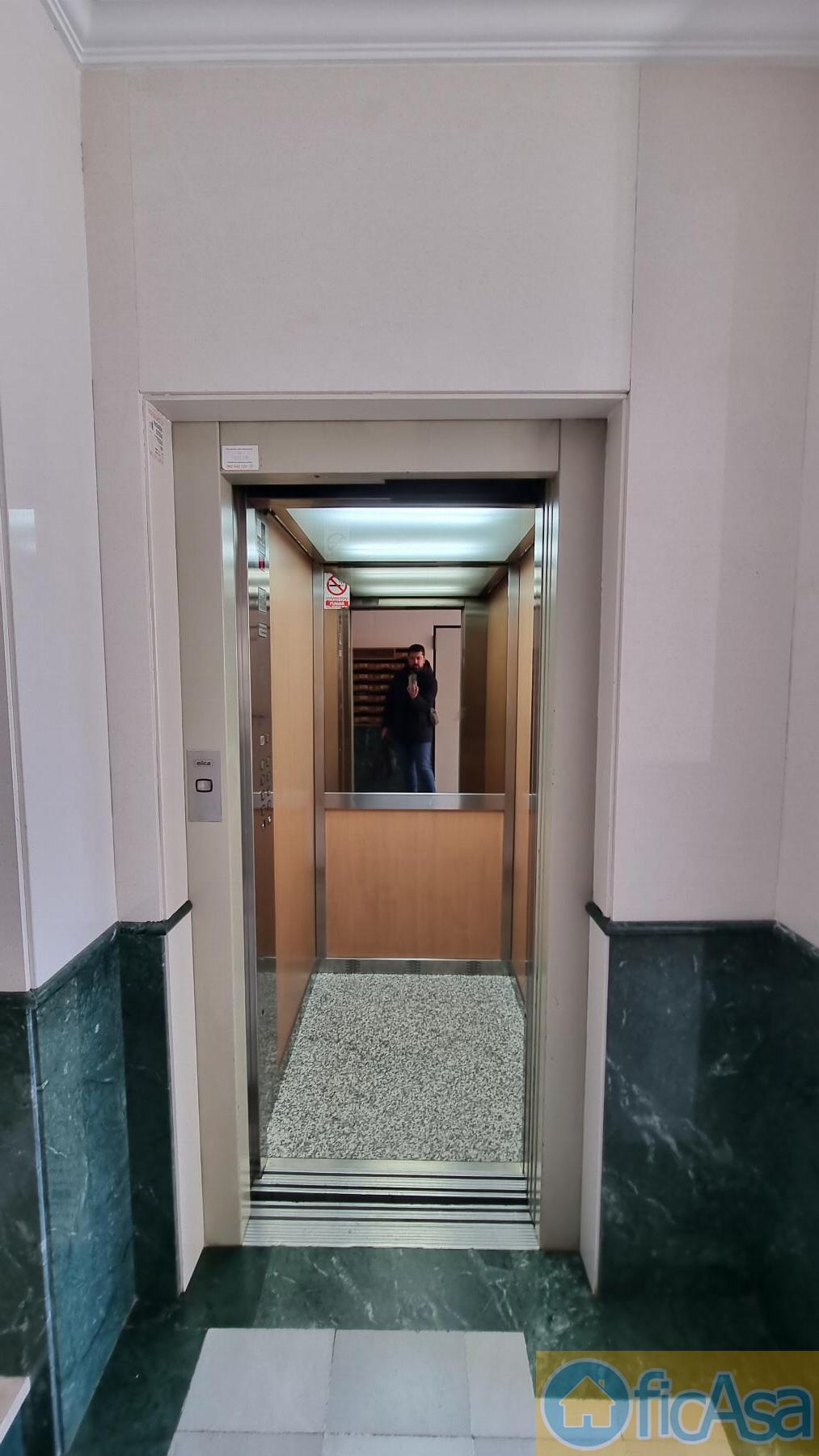 For sale of flat in Castellón
