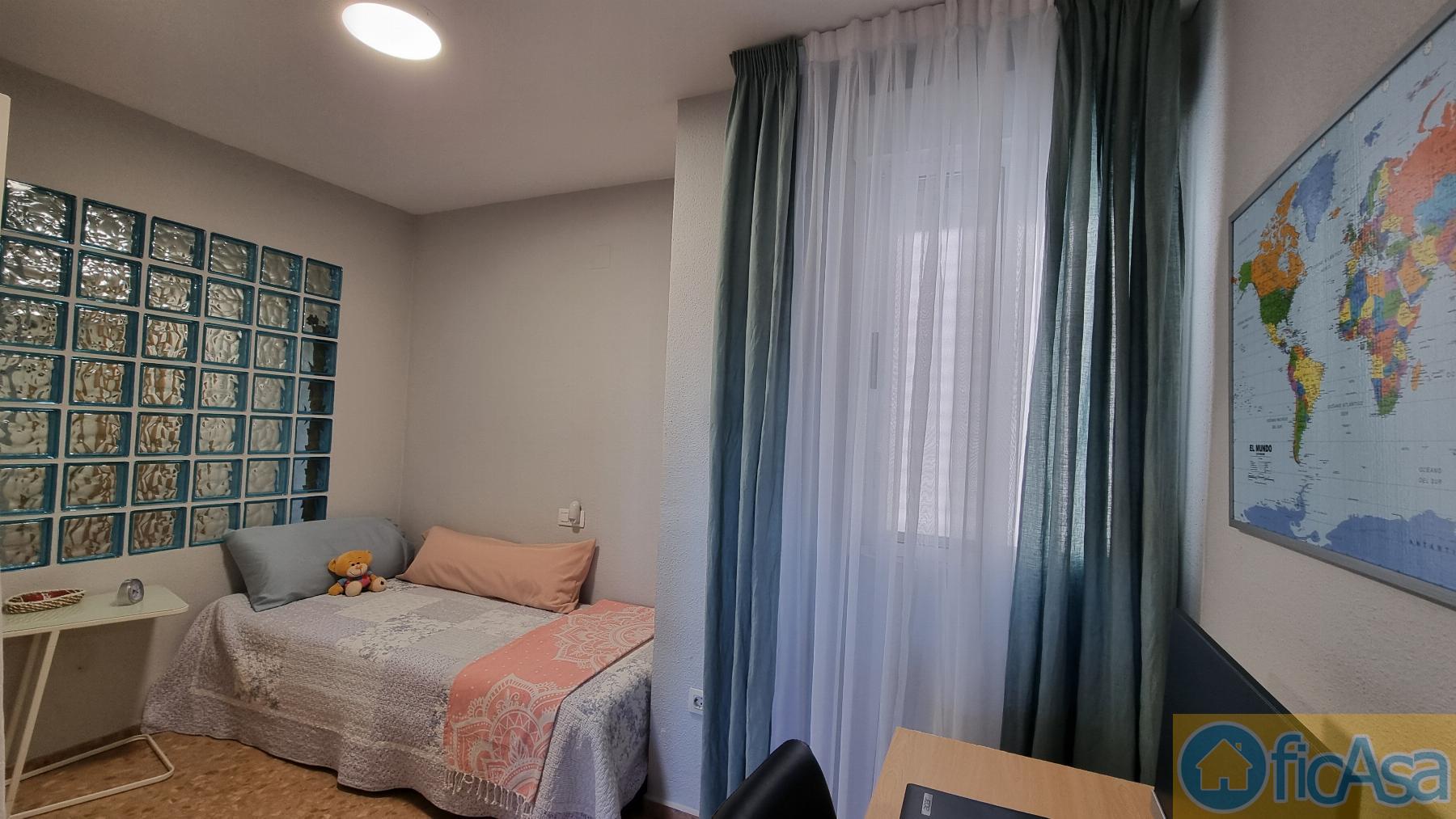For sale of flat in Castellón