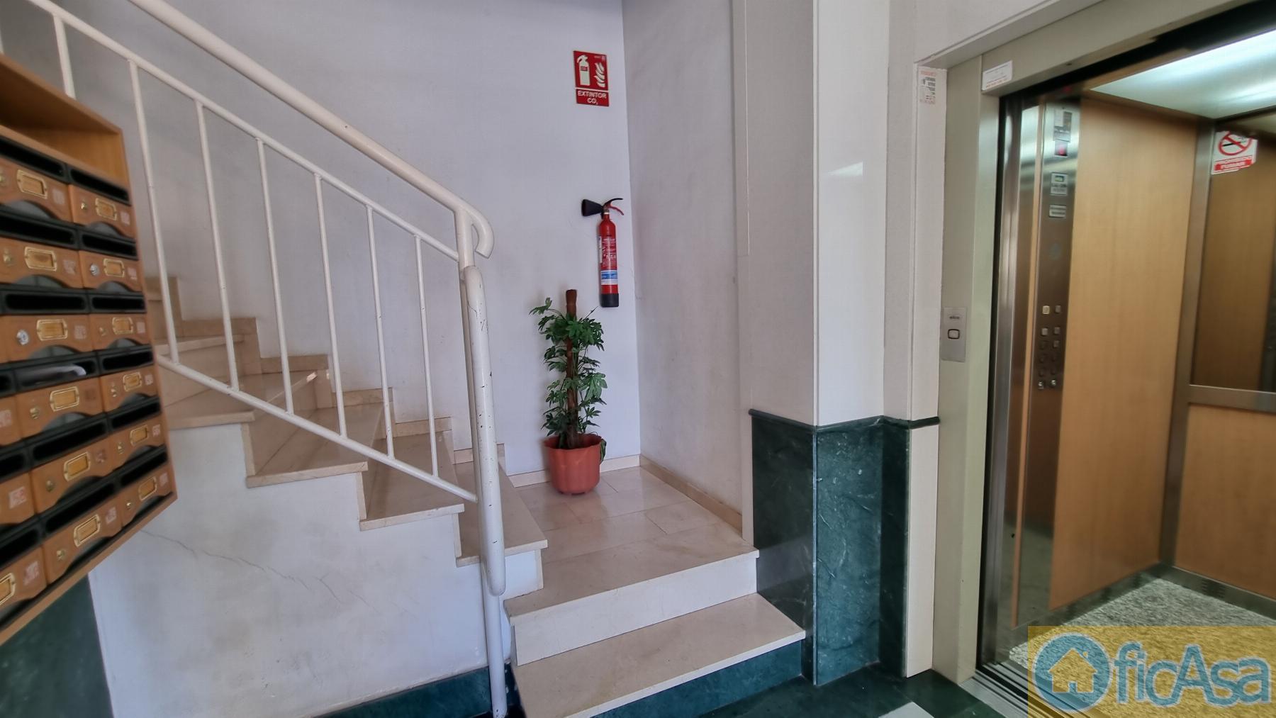For sale of flat in Castellón