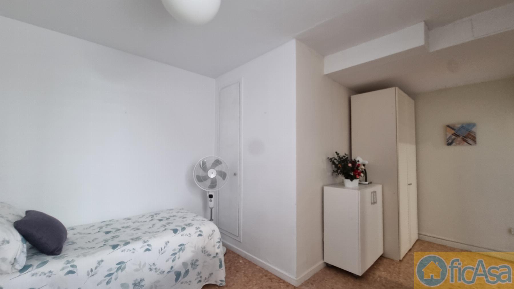 For sale of flat in Castellón