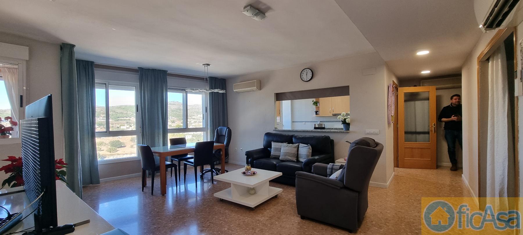 For sale of flat in Castellón