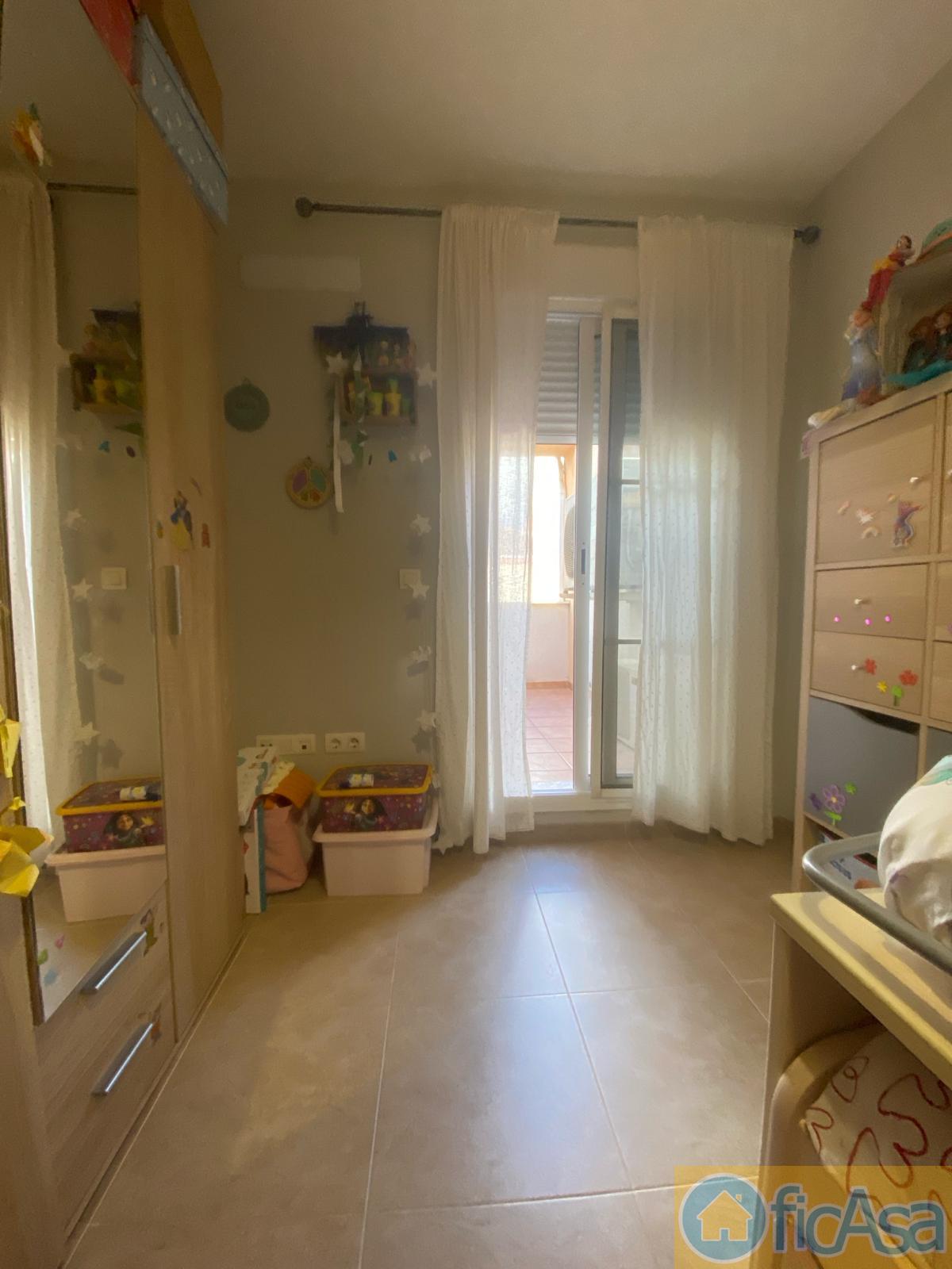 For sale of house in Almazora