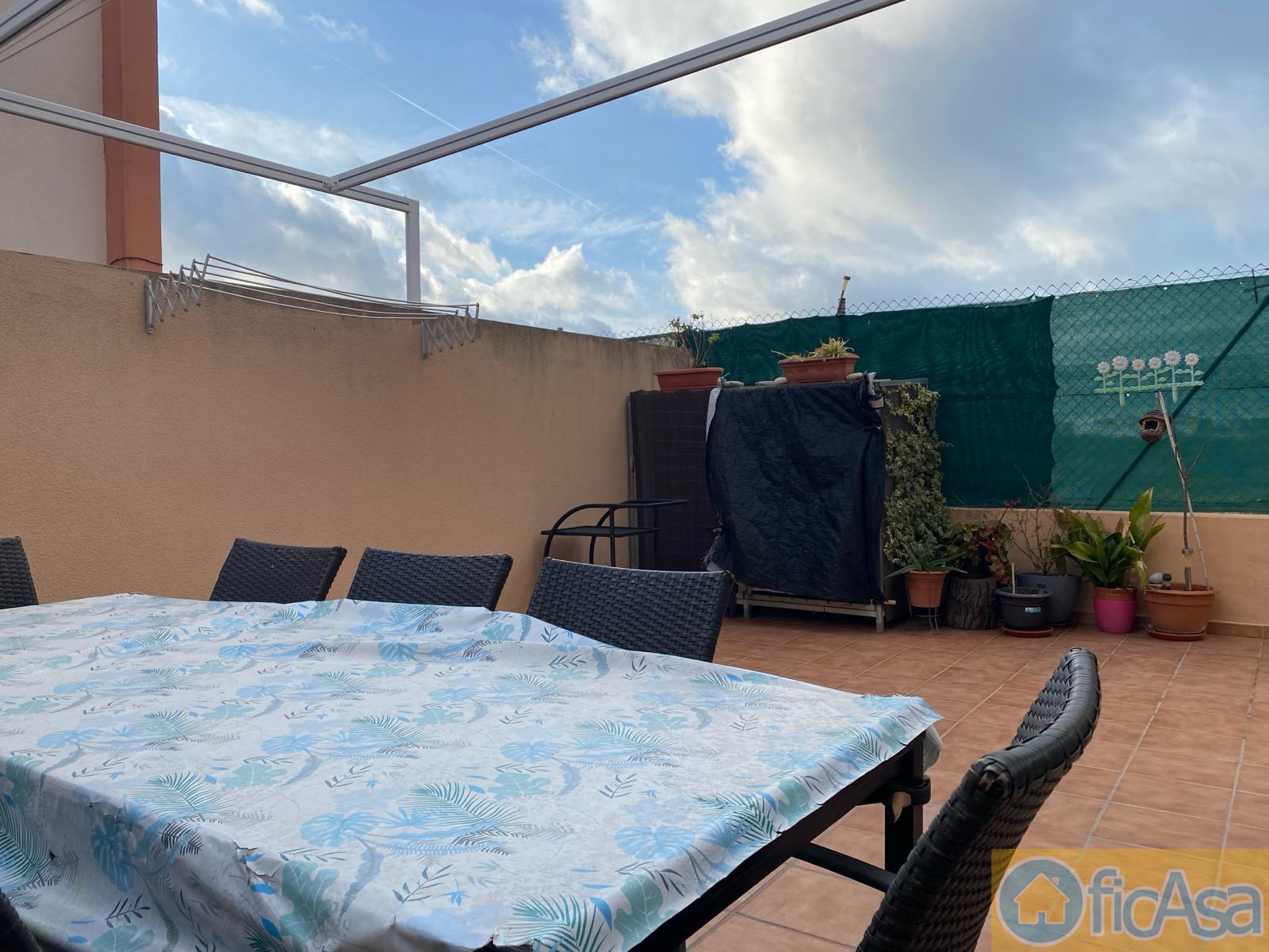 For sale of house in Almazora