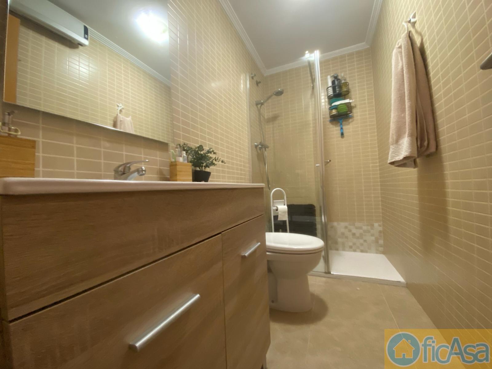 For sale of house in Almazora