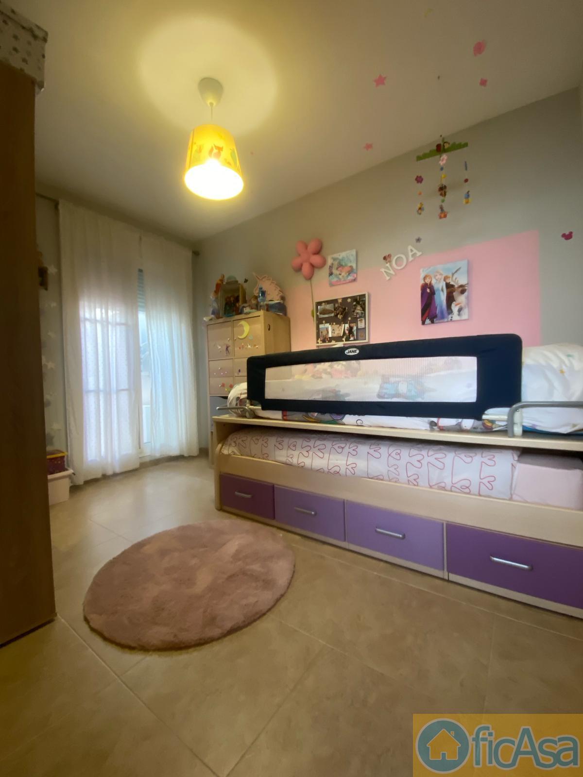 For sale of house in Almazora