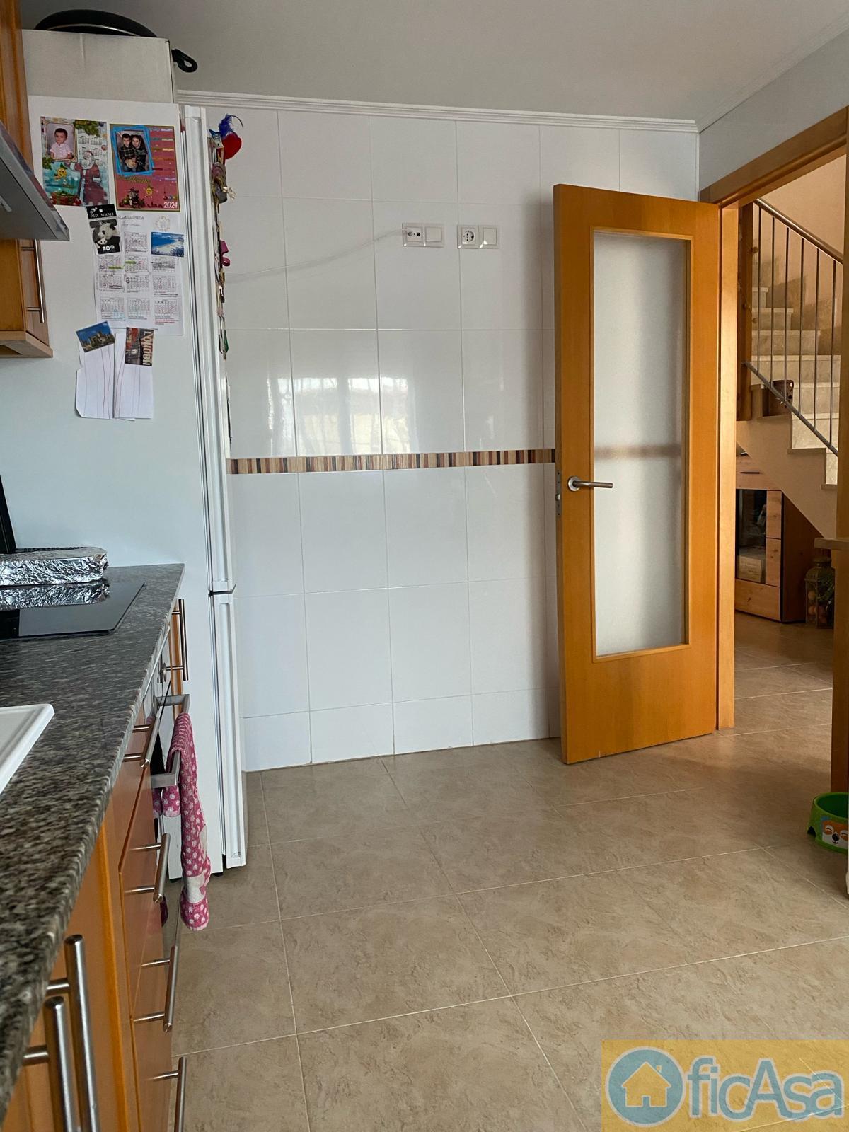 For sale of house in Almazora
