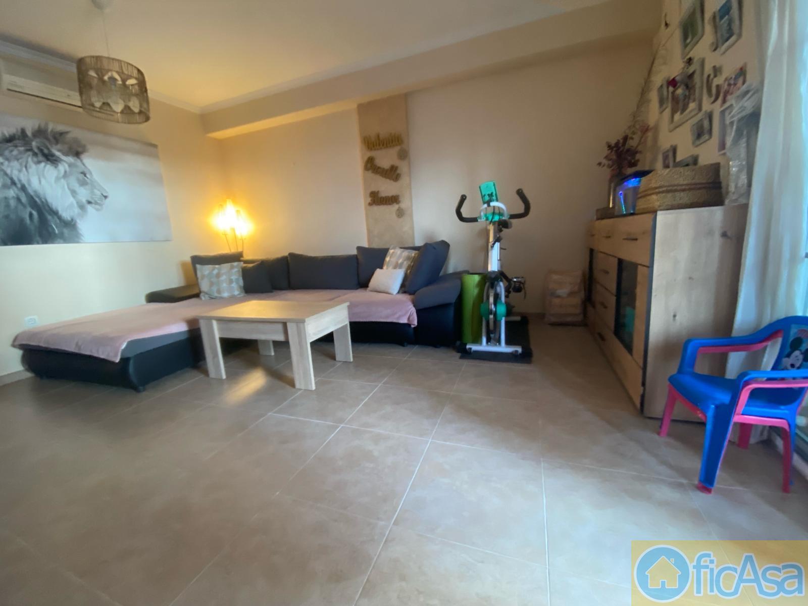 For sale of house in Almazora