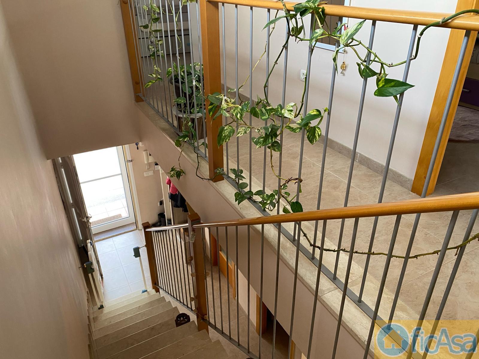 For sale of house in Almazora