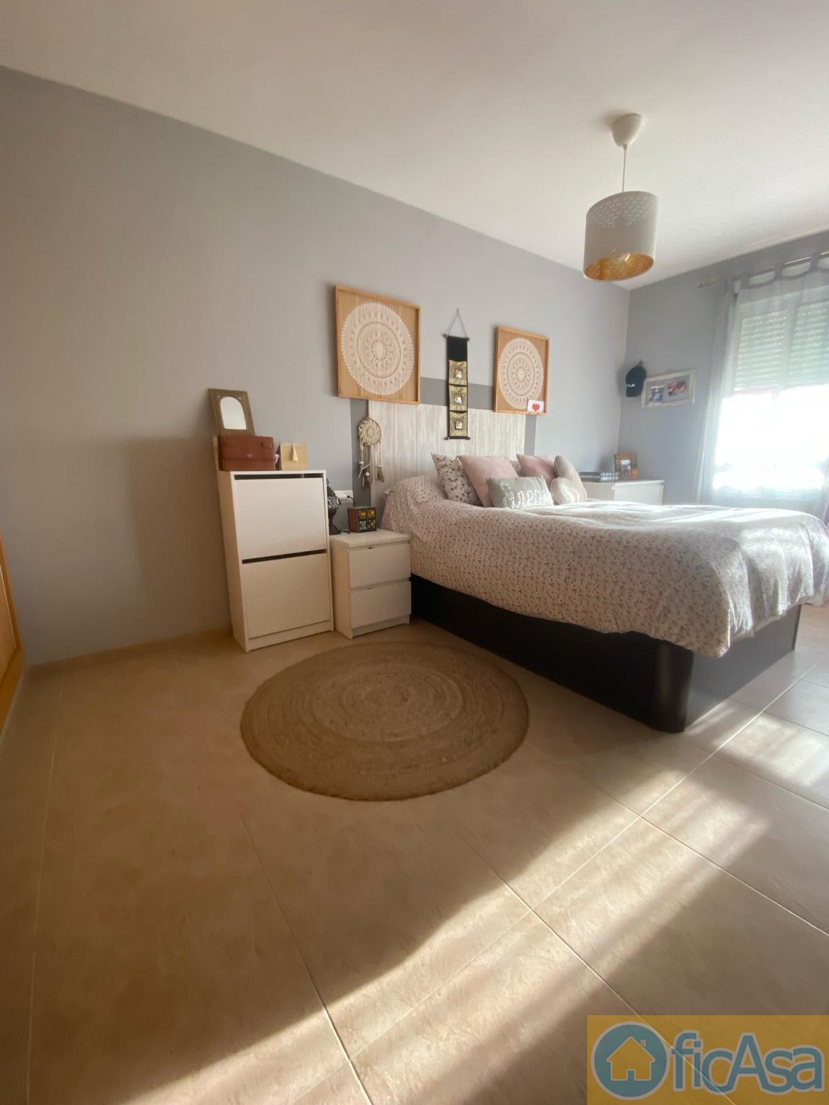 For sale of house in Almazora
