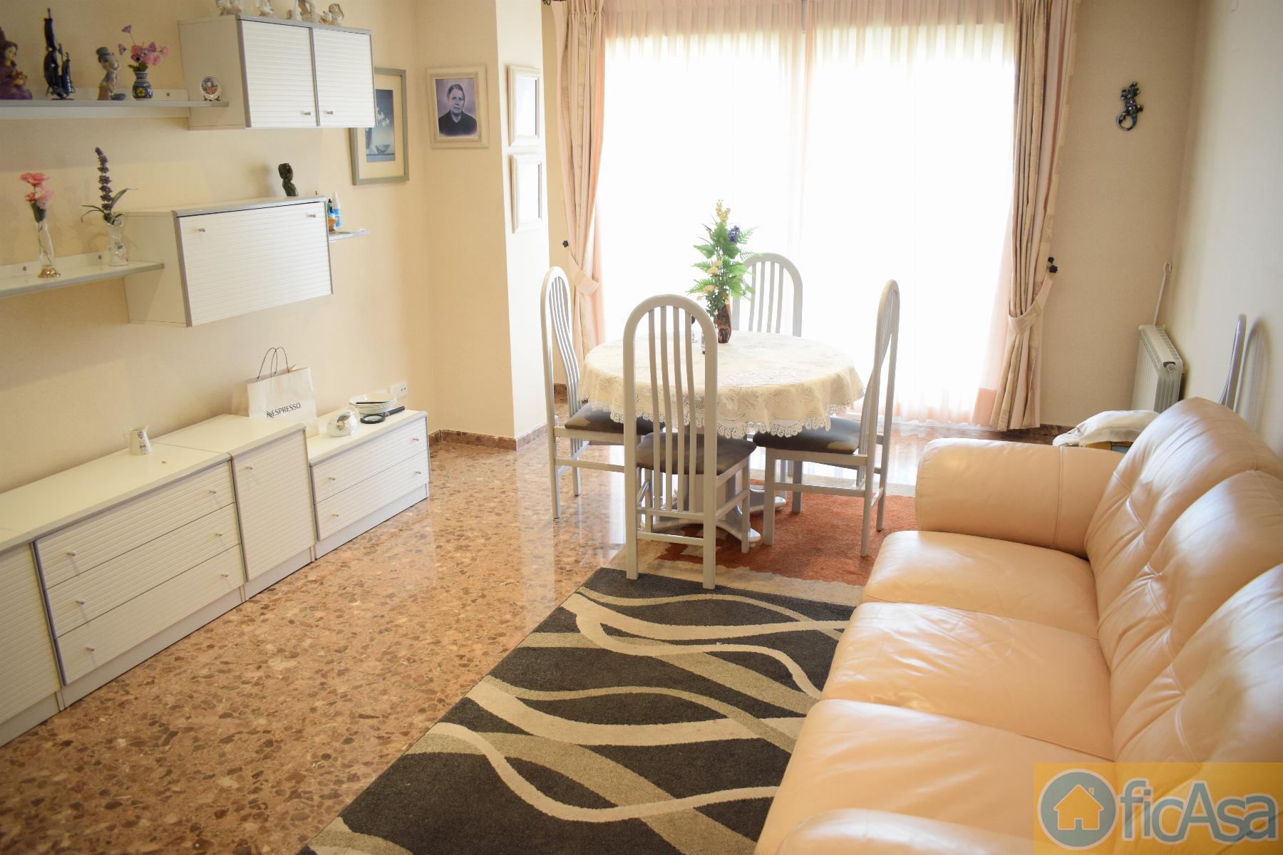 For sale of flat in Castellón