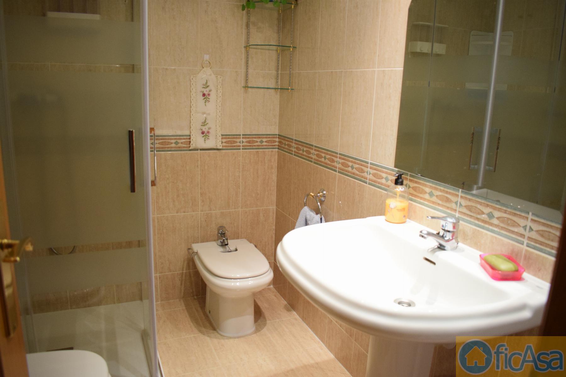 For sale of flat in Castellón