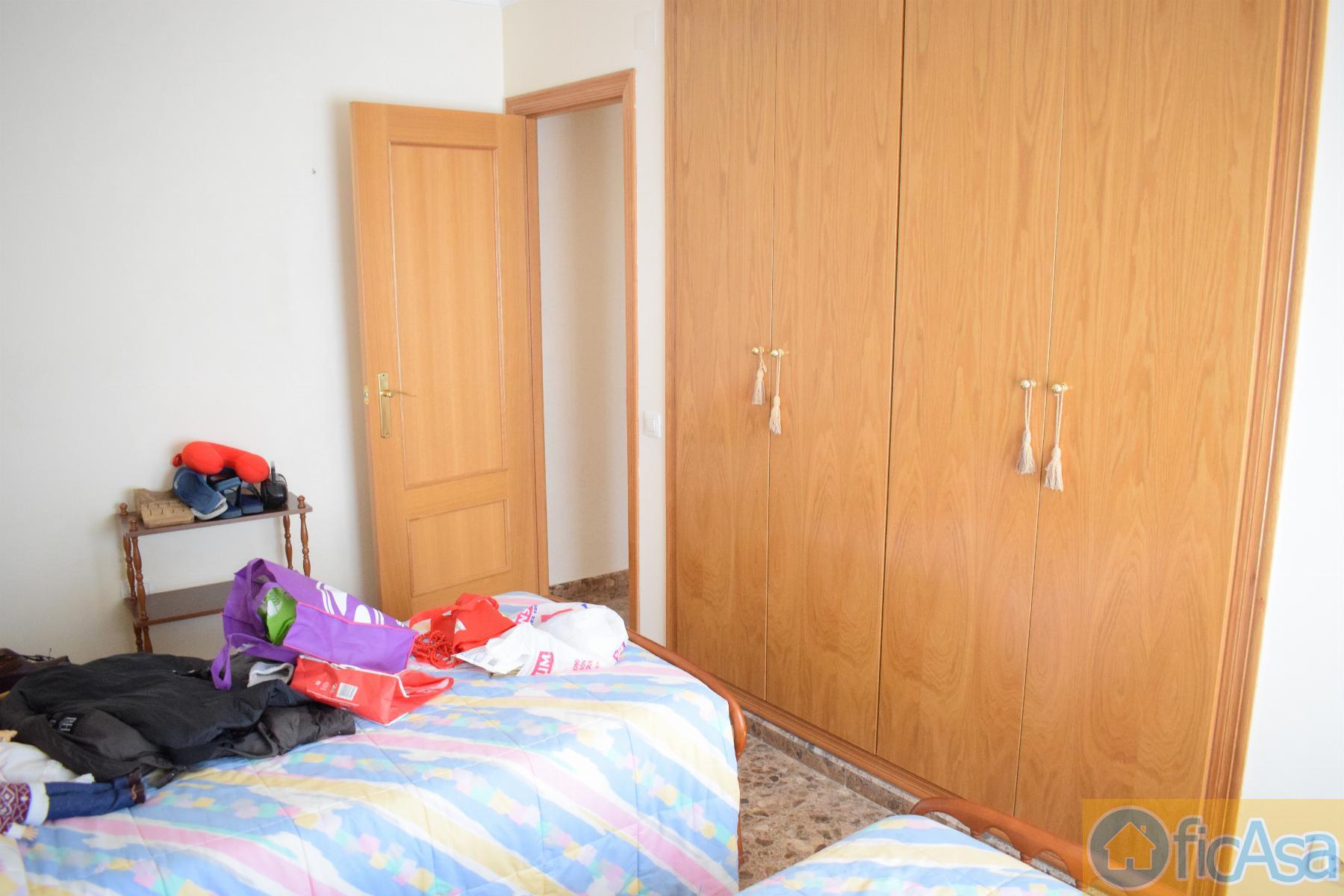 For sale of flat in Castellón