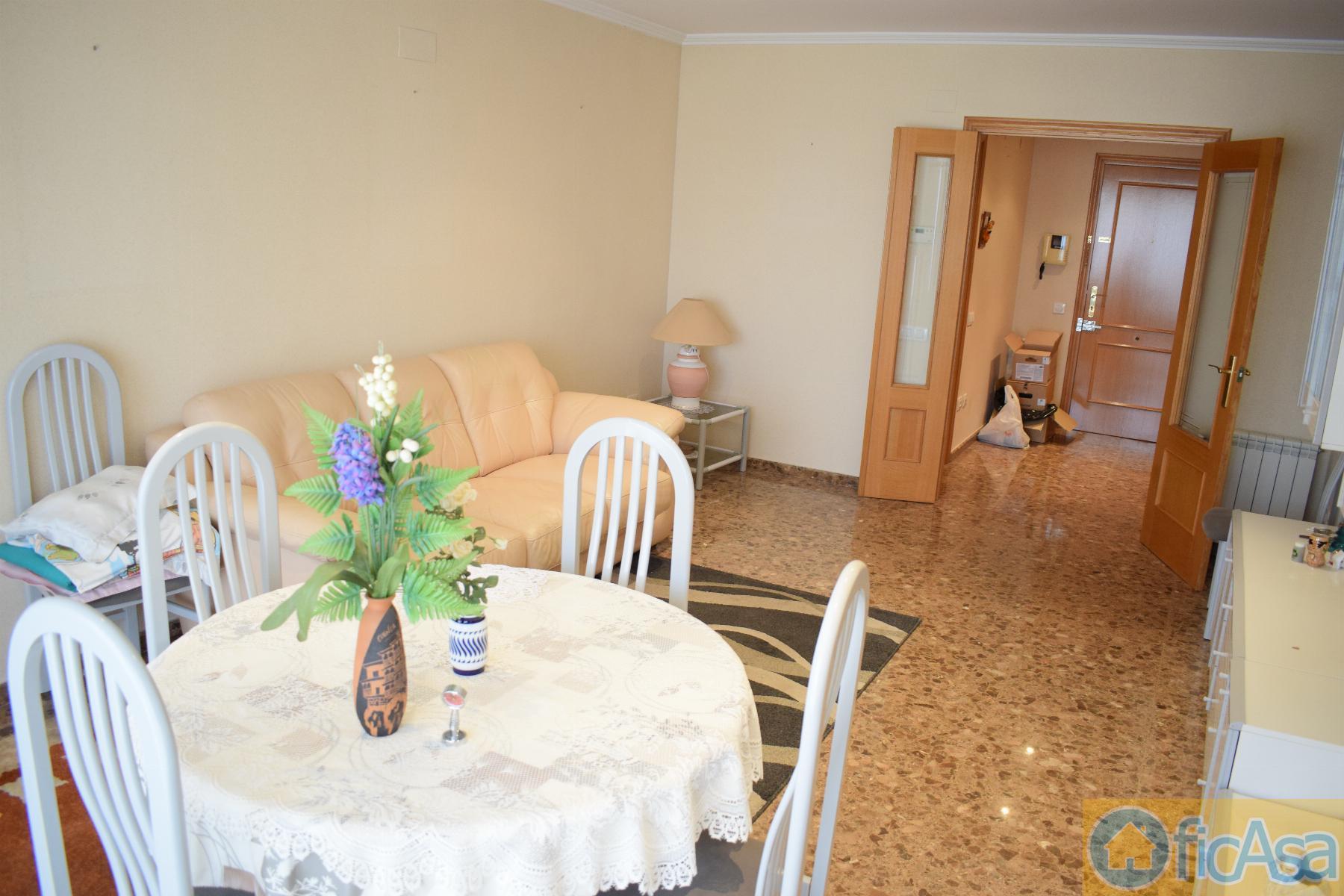 For sale of flat in Castellón