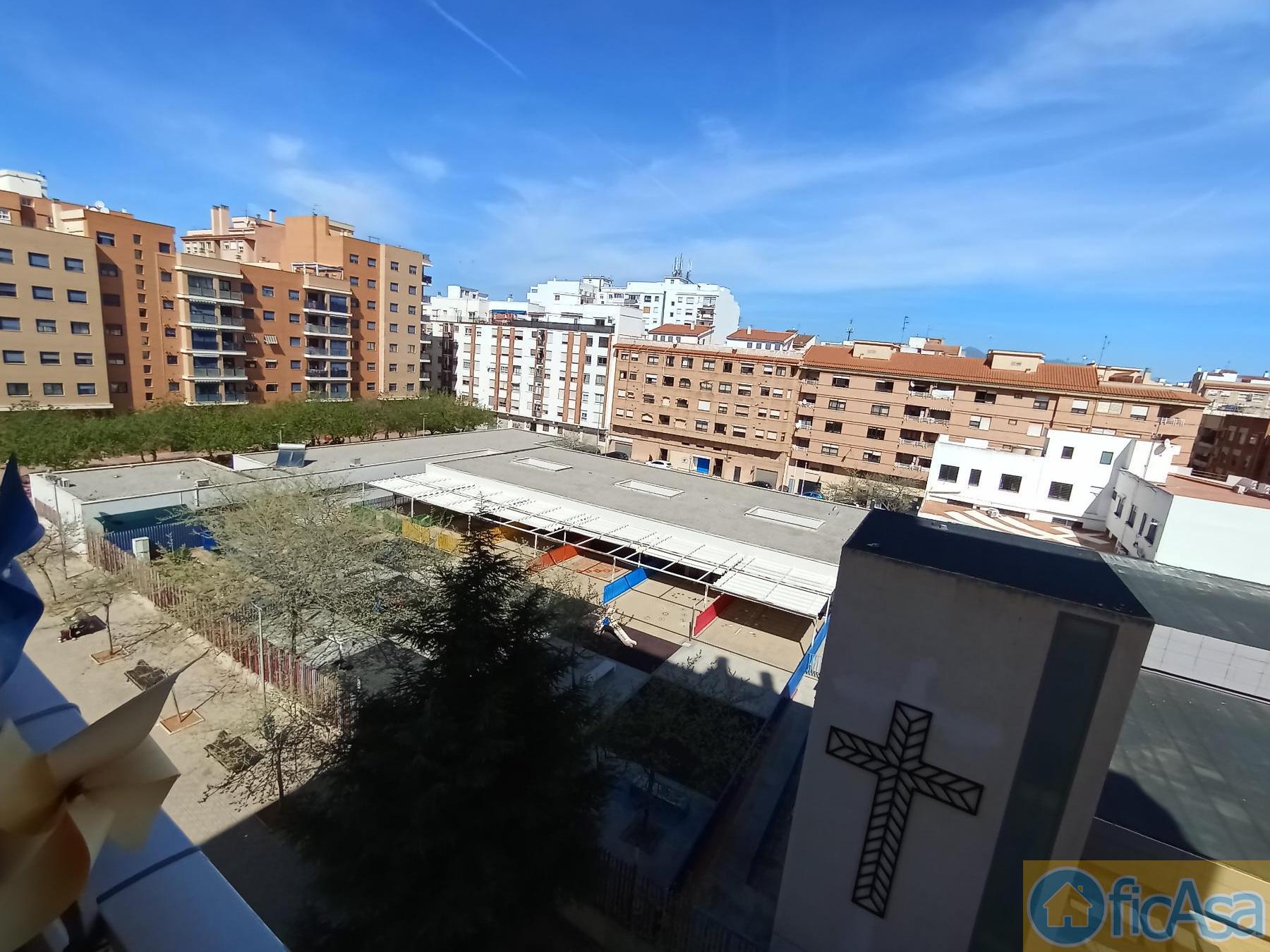 For sale of flat in Castellón