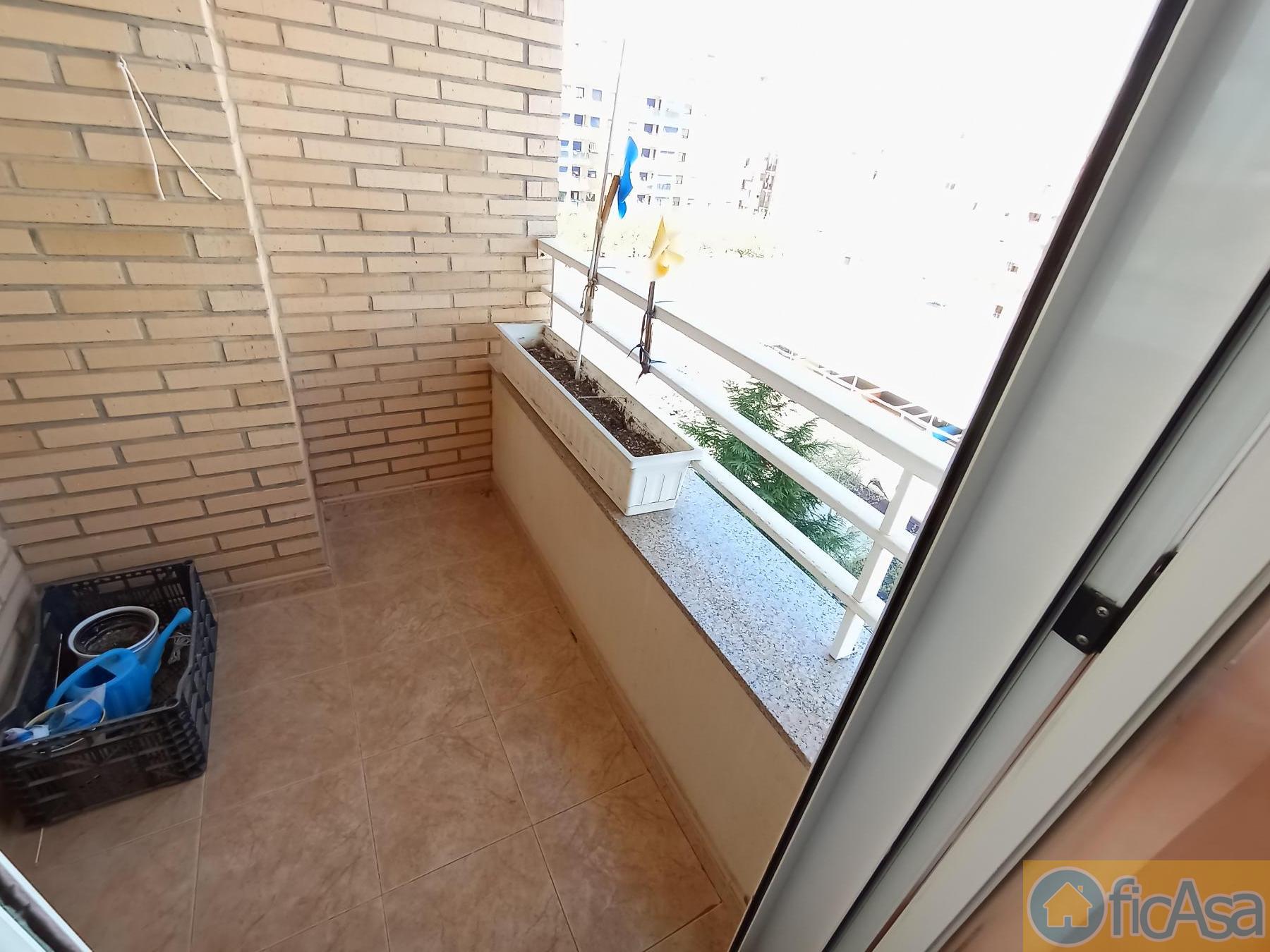 For sale of flat in Castellón