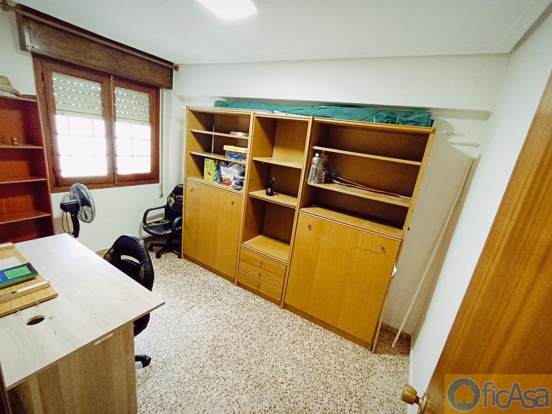 For sale of flat in Castellón