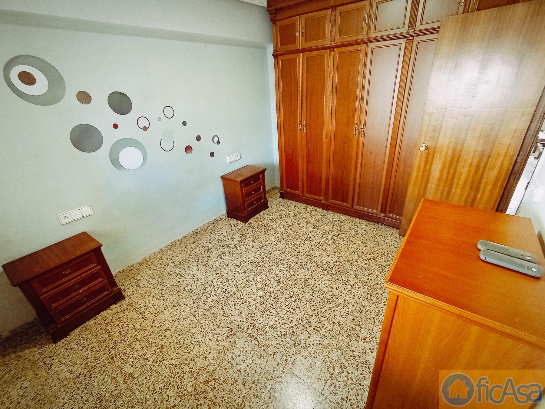 For sale of flat in Castellón