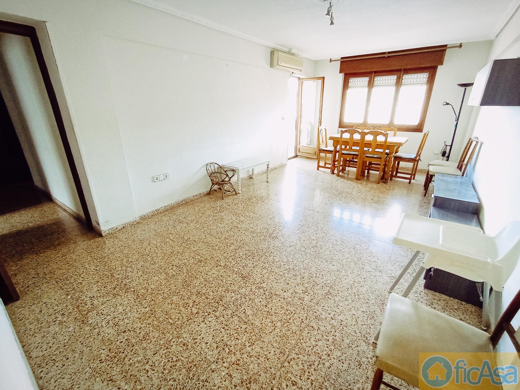 For sale of flat in Castellón