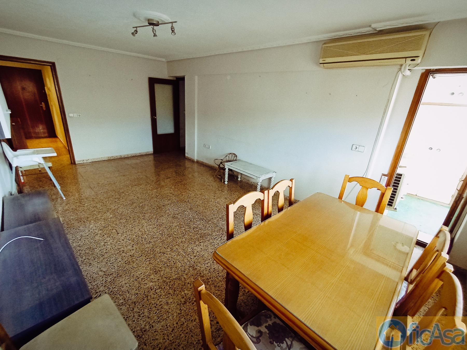 For sale of flat in Castellón