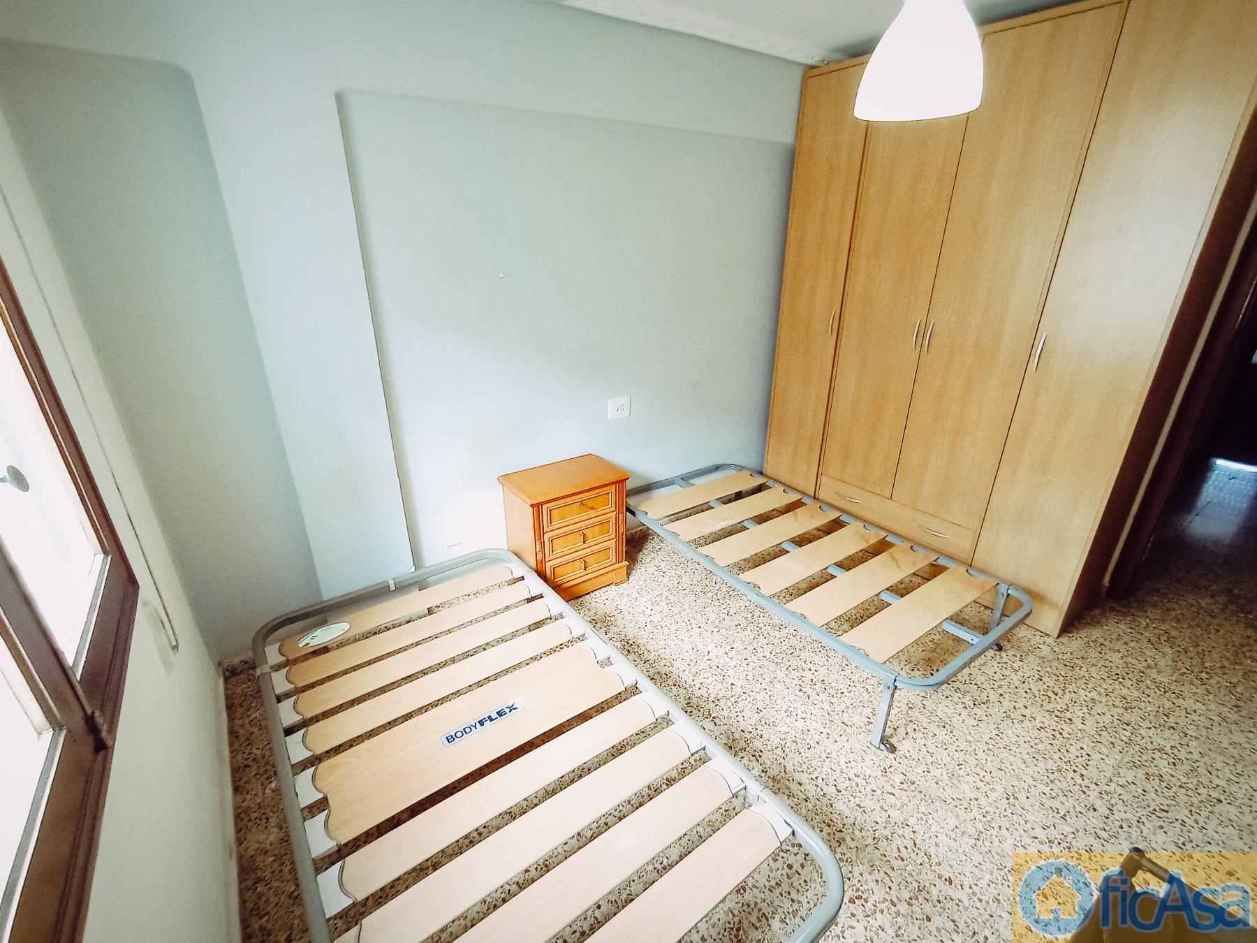 For sale of flat in Castellón
