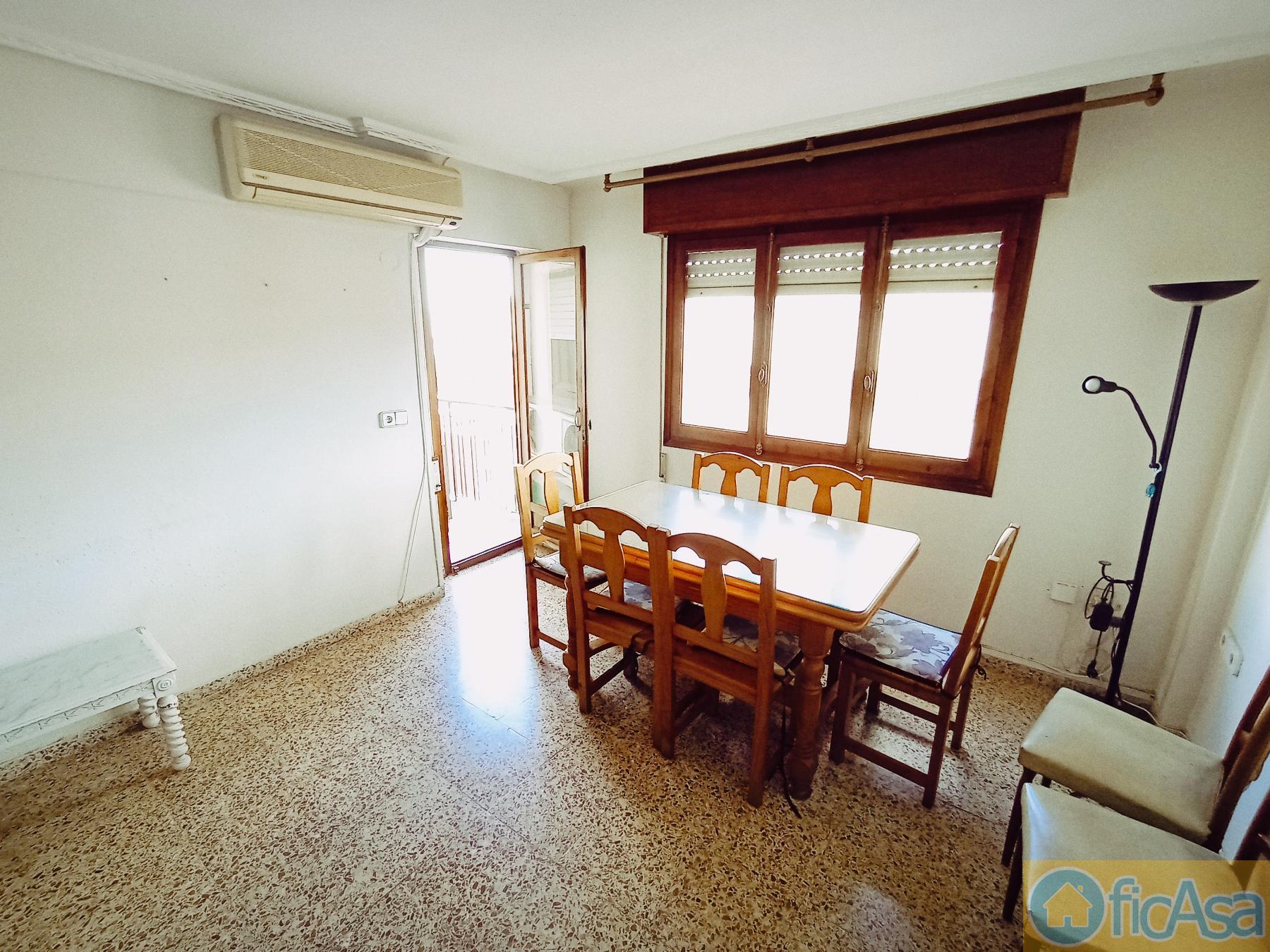 For sale of flat in Castellón