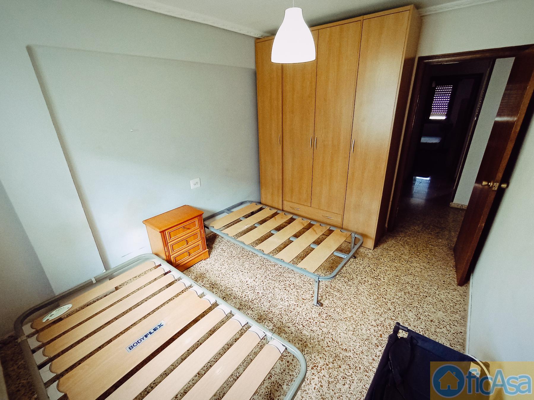For sale of flat in Castellón