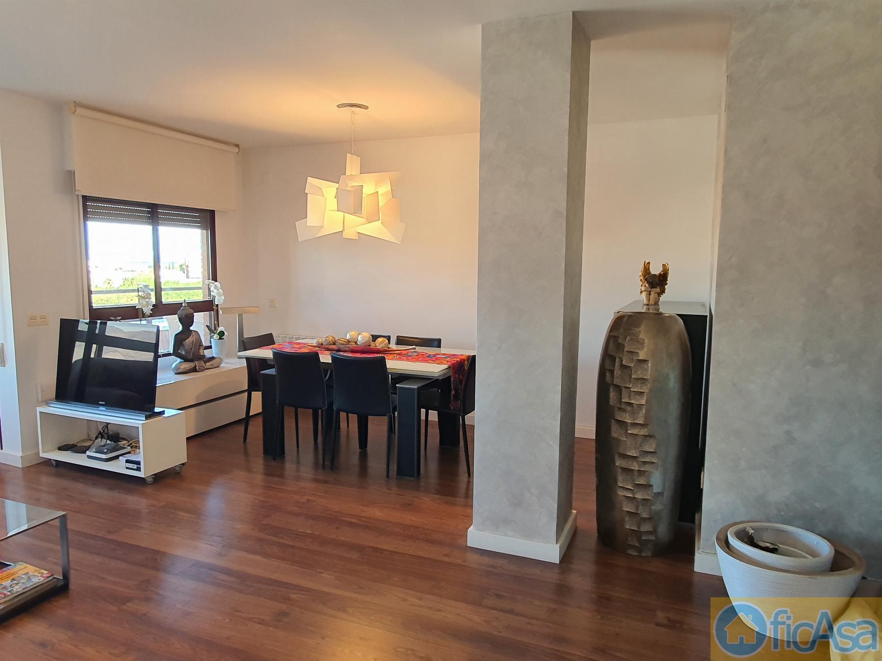For sale of flat in Castellón