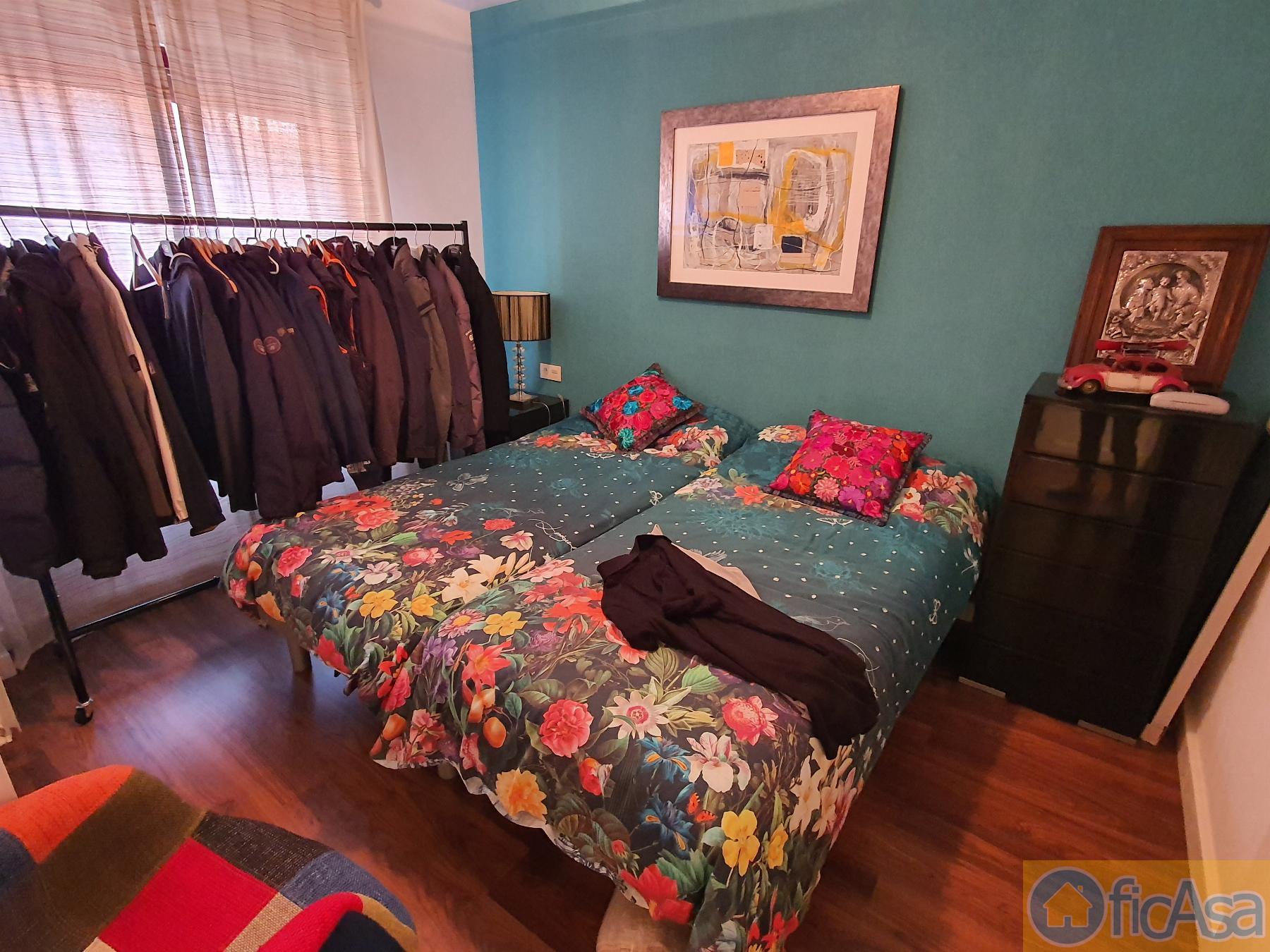 For sale of flat in Castellón