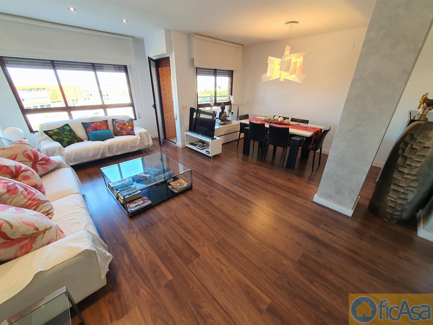 For sale of flat in Castellón
