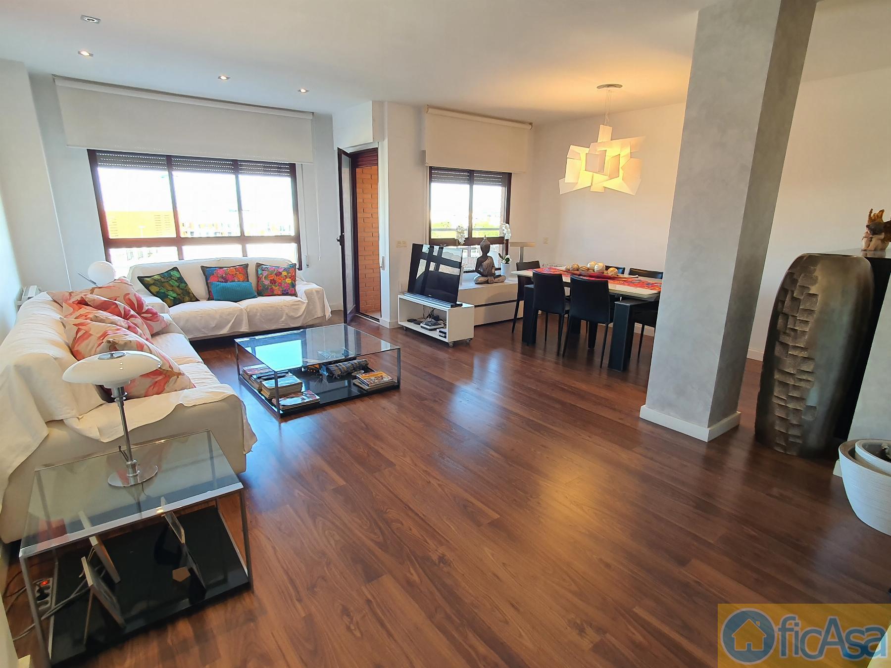 For sale of flat in Castellón