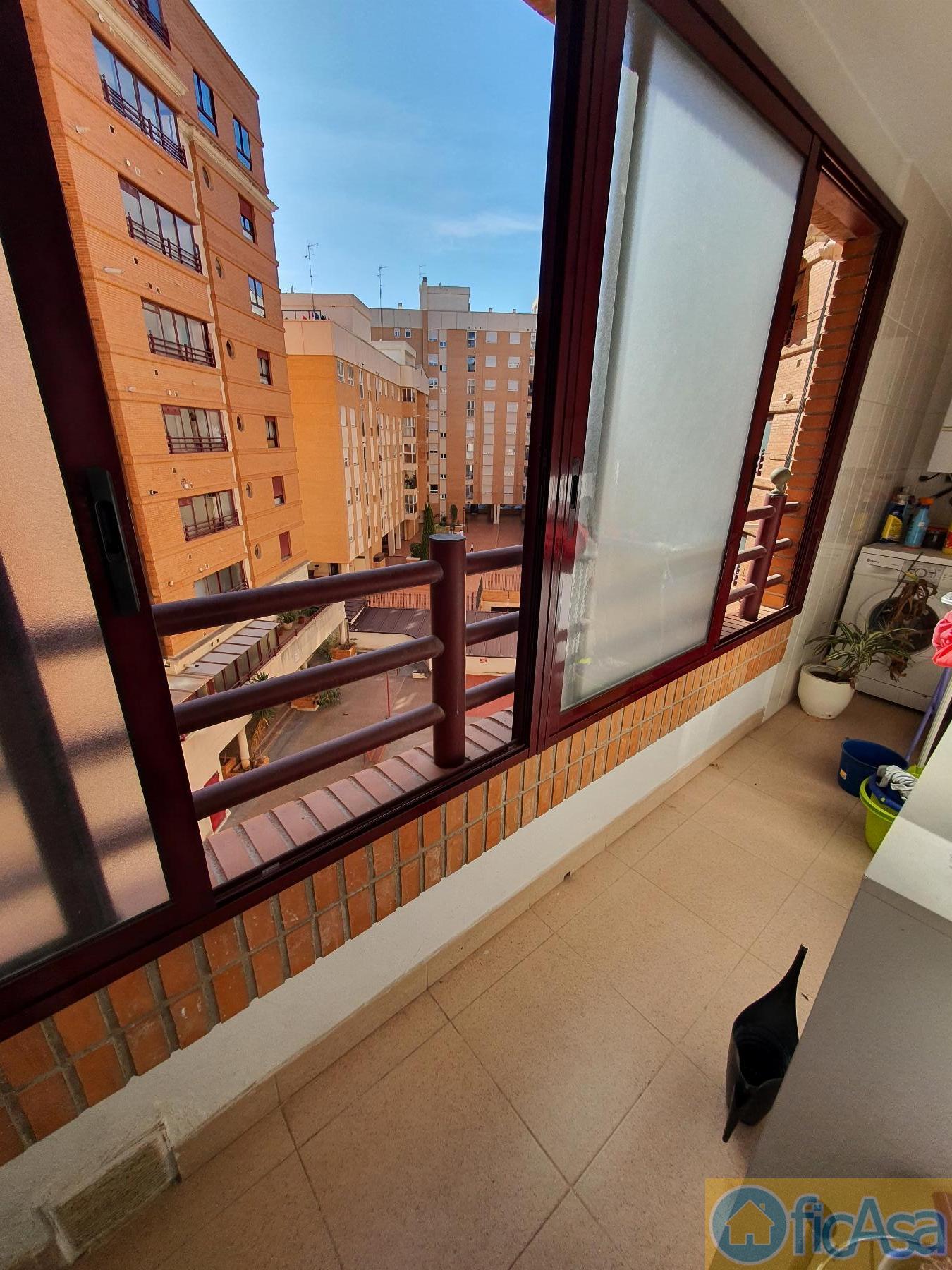 For sale of flat in Castellón