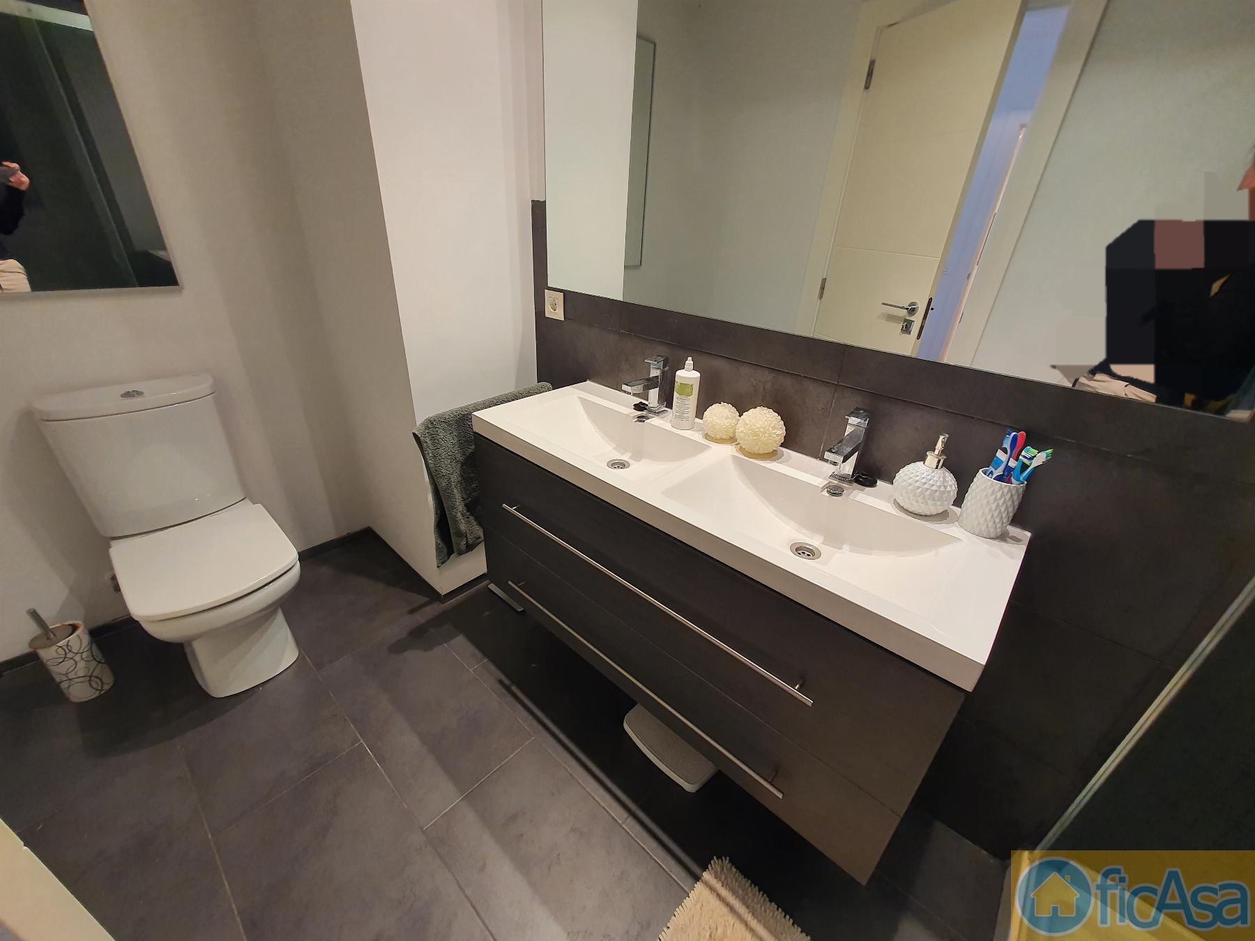 For sale of flat in Castellón