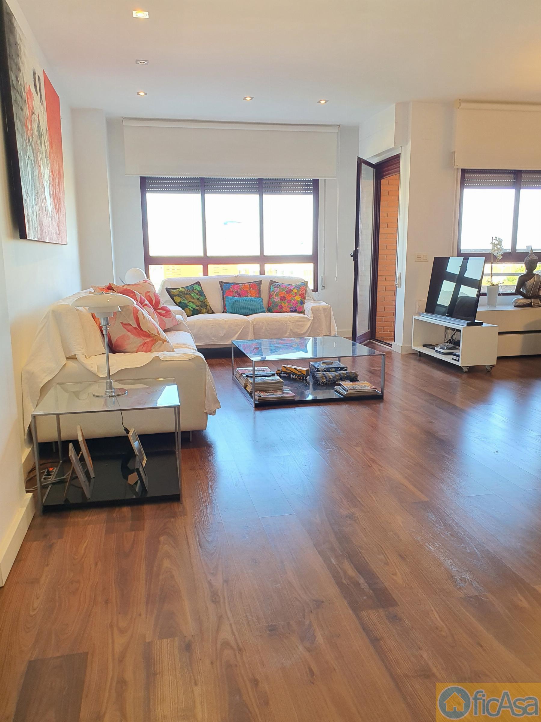 For sale of flat in Castellón