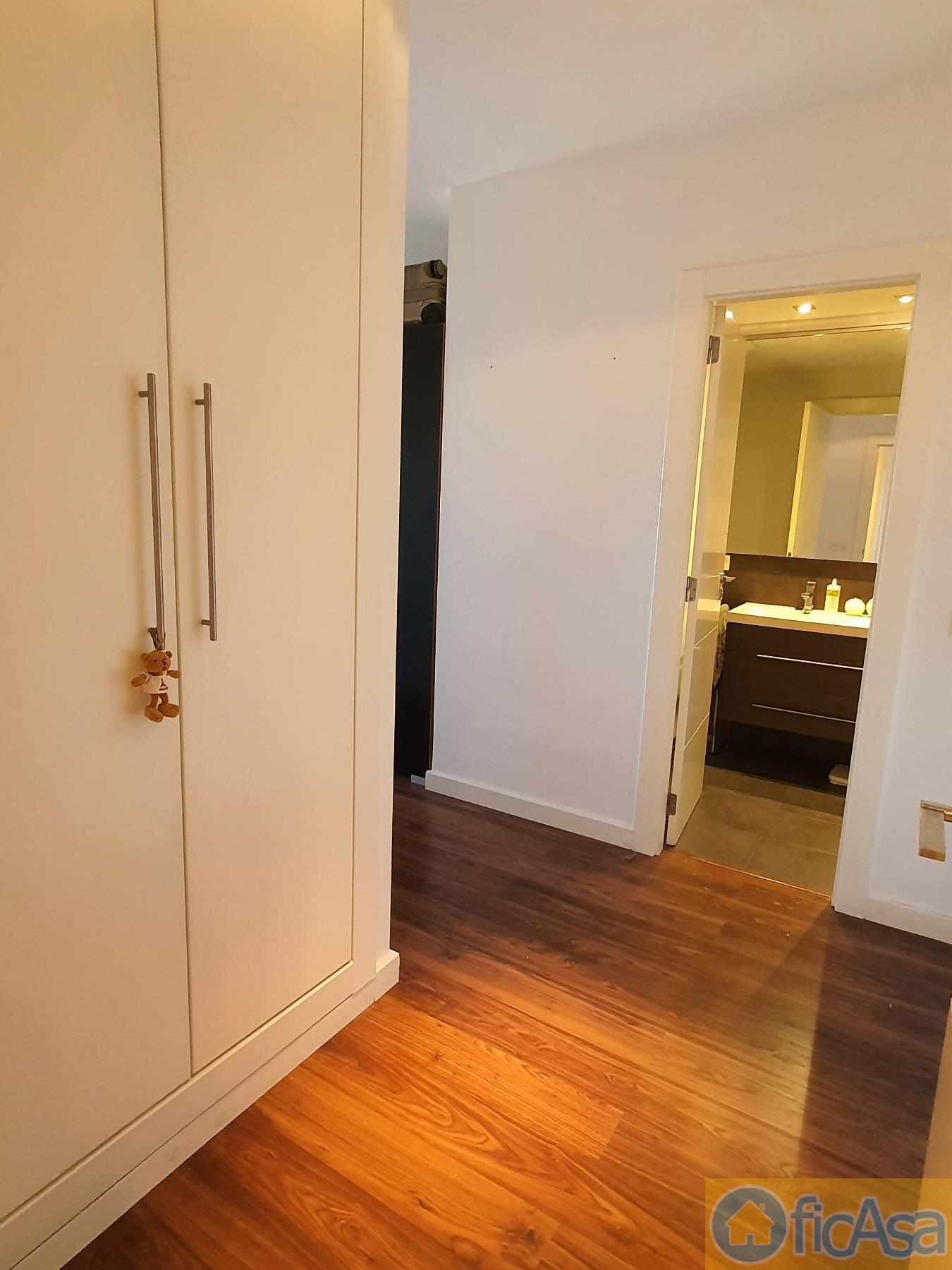 For sale of flat in Castellón