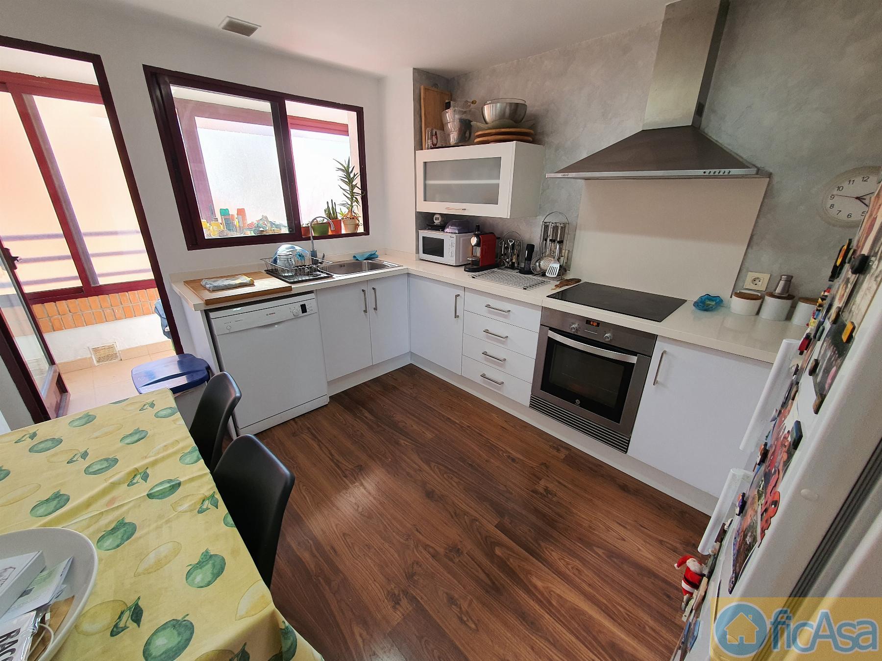 For sale of flat in Castellón