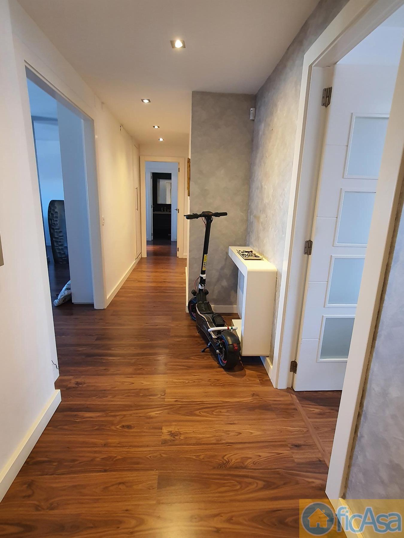 For sale of flat in Castellón
