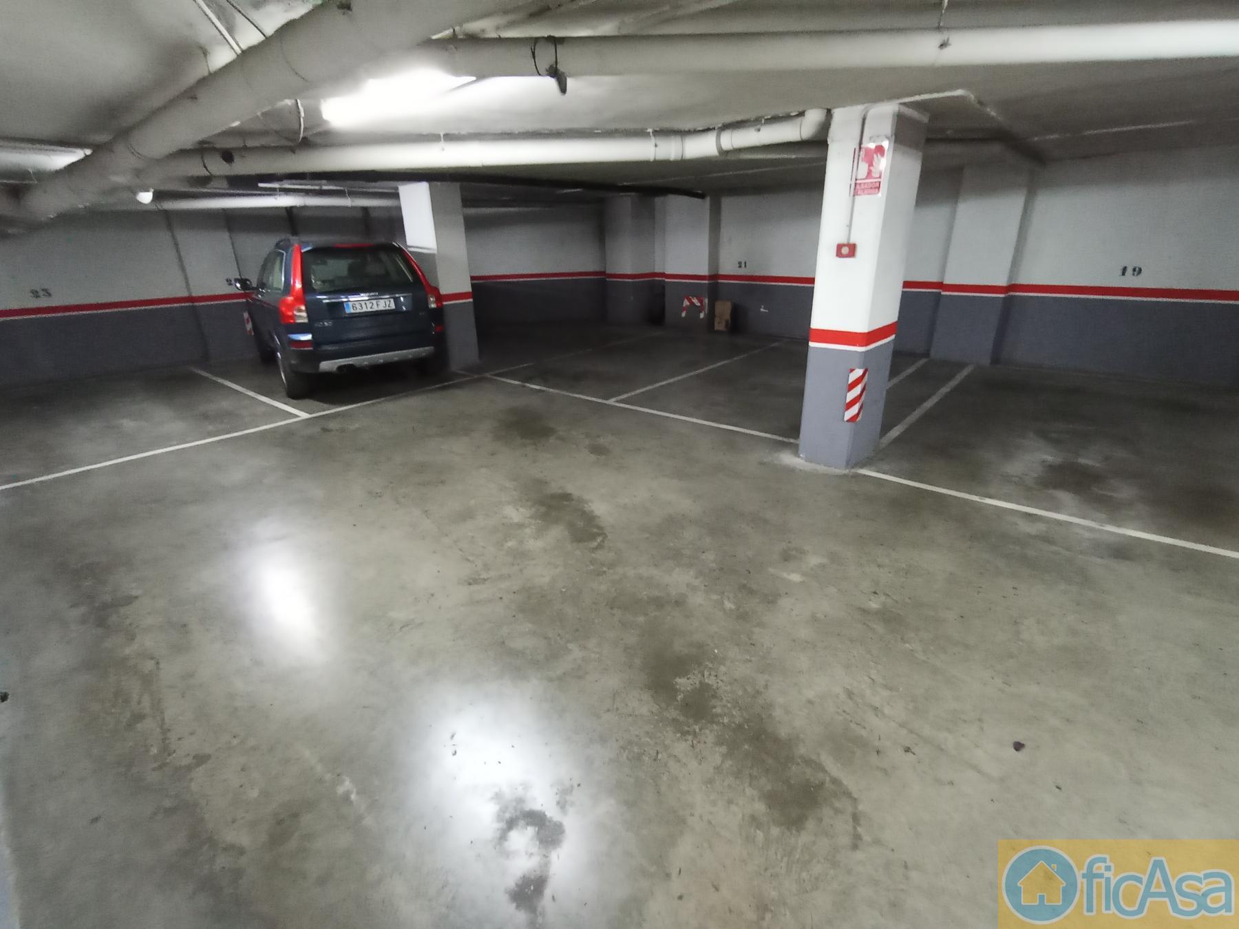 For sale of garage in Castellón