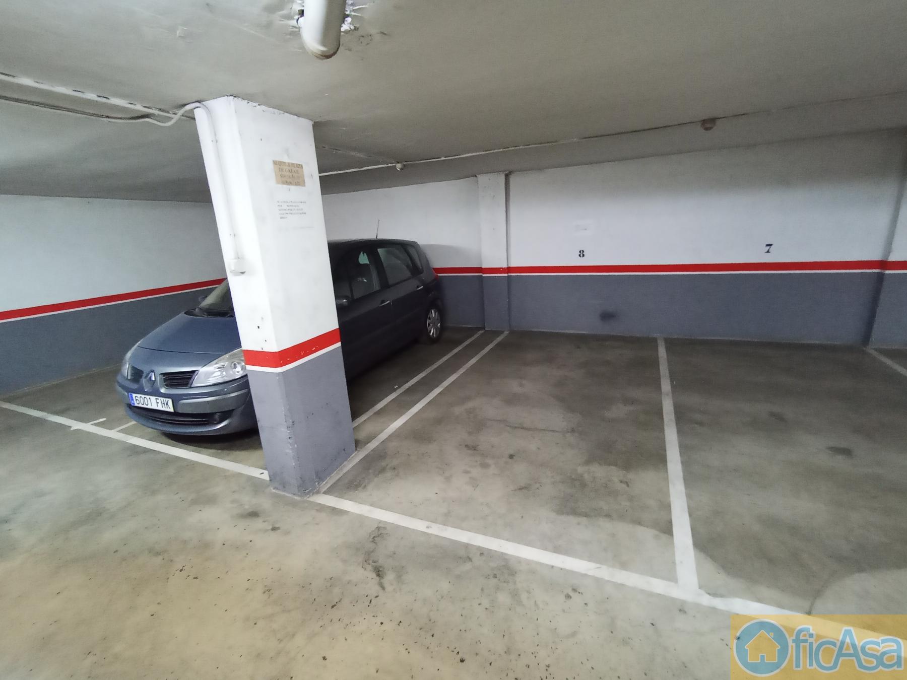 For sale of garage in Castellón